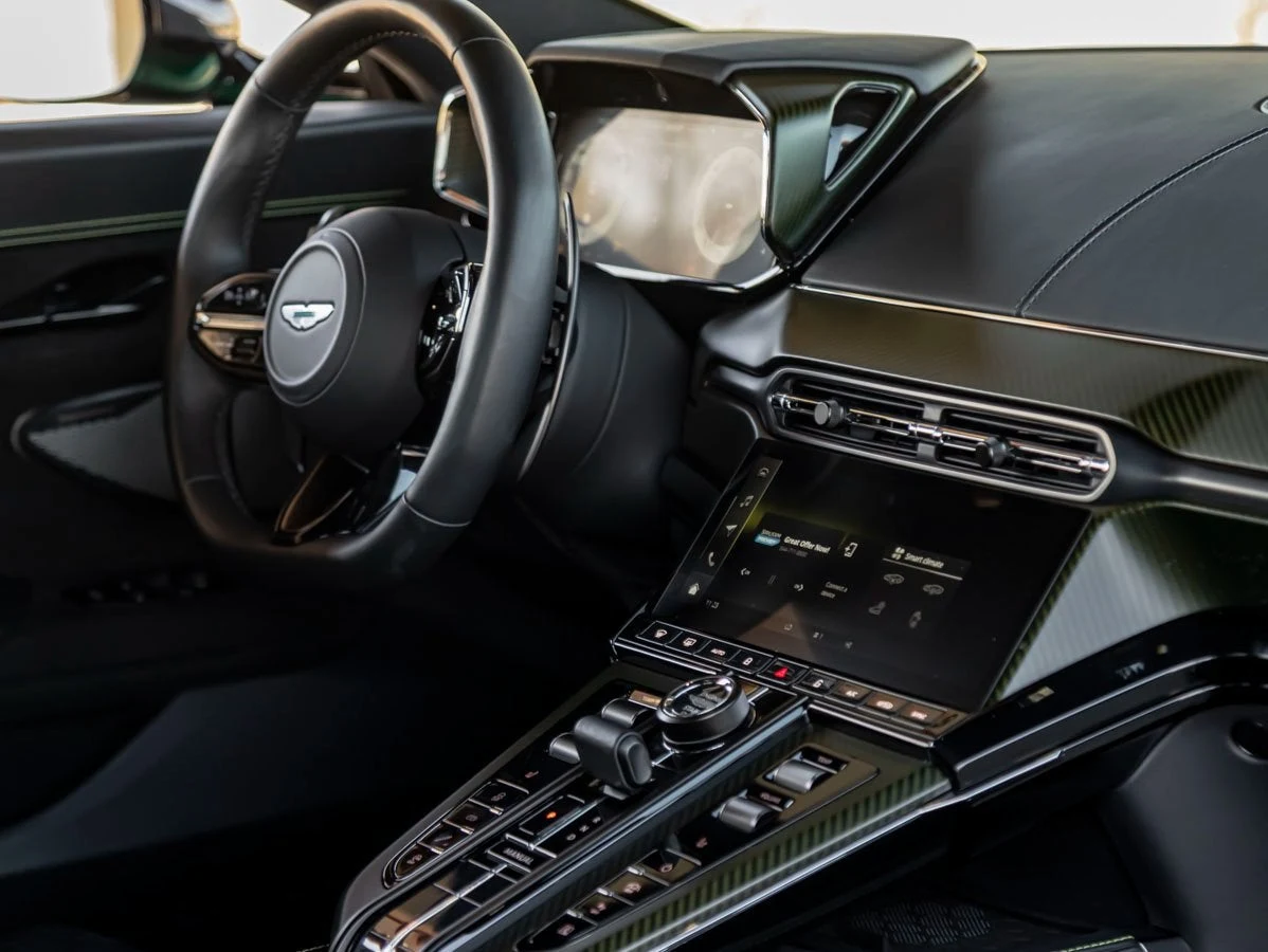2025 Aston Martin Vantage (2024 Update), 25/27