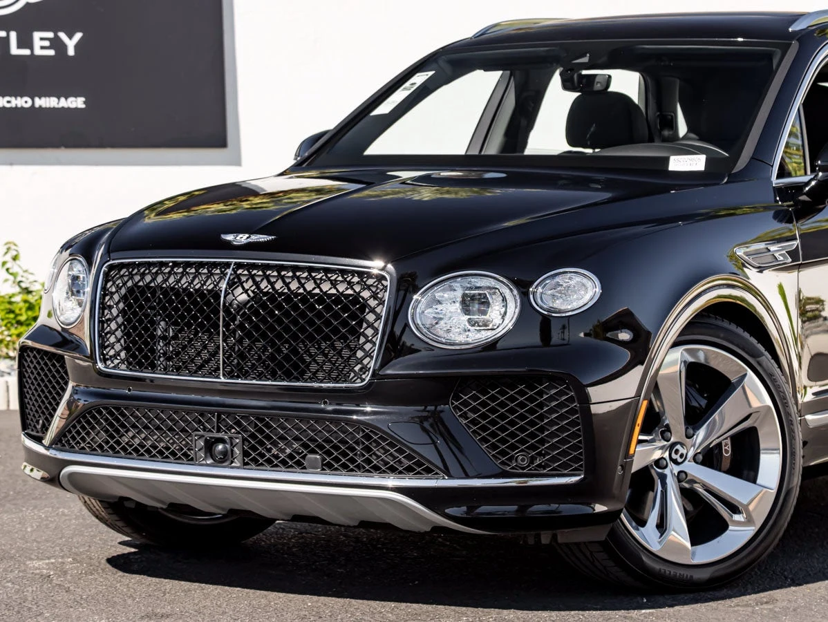 2025 Bentley Bentayga EWB V8, 6/30