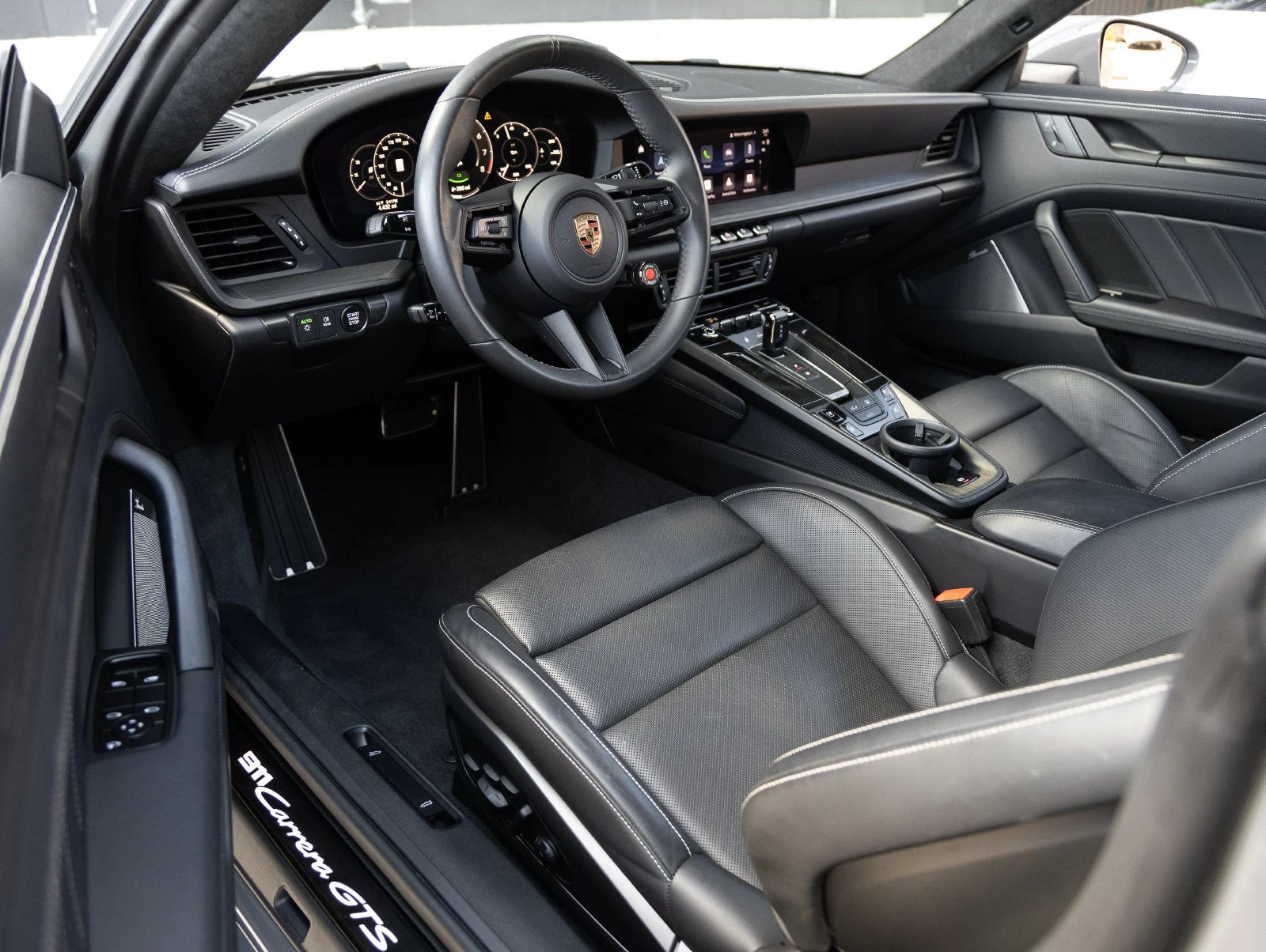 2026 Porsche 911 Carrera GTS (992.2), 4/30