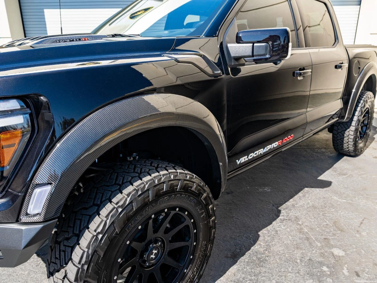 2025 Ford F-150 Raptor R, 23/29