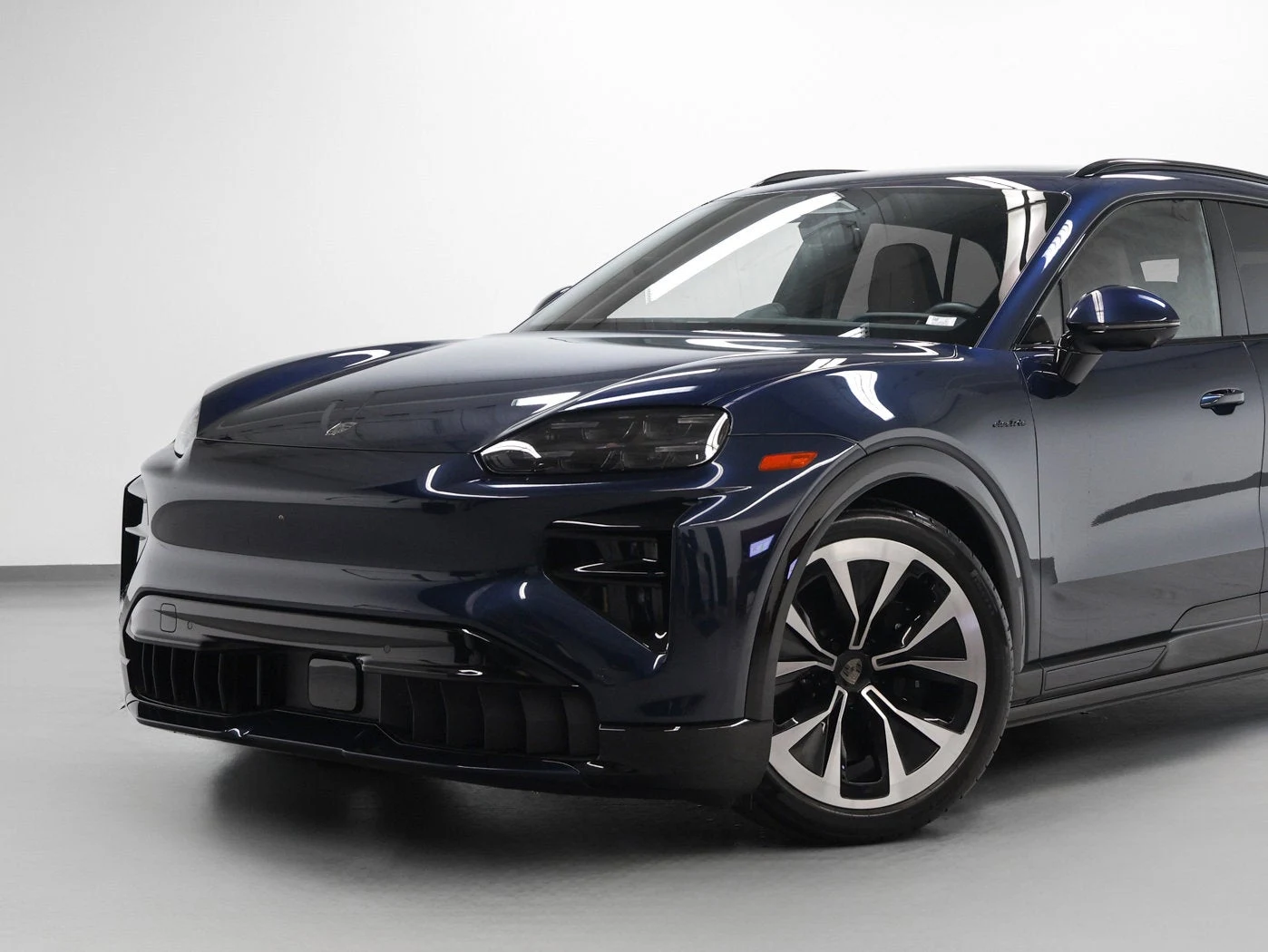 2026 Porsche Cayenne Turbo Electric (E4), 6/30