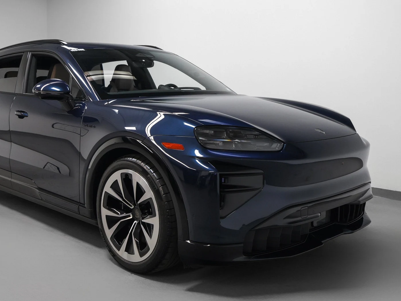 2026 Porsche Cayenne Turbo Electric (E4), 8/30