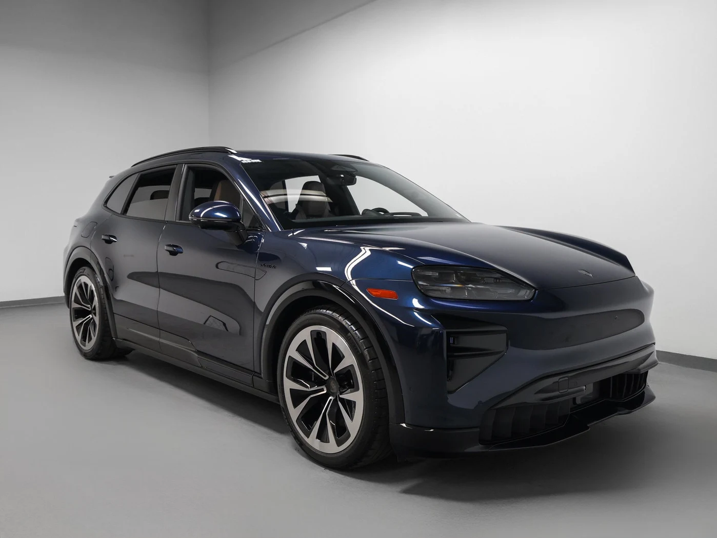 2026 Porsche Cayenne Turbo Electric (E4), 9/30