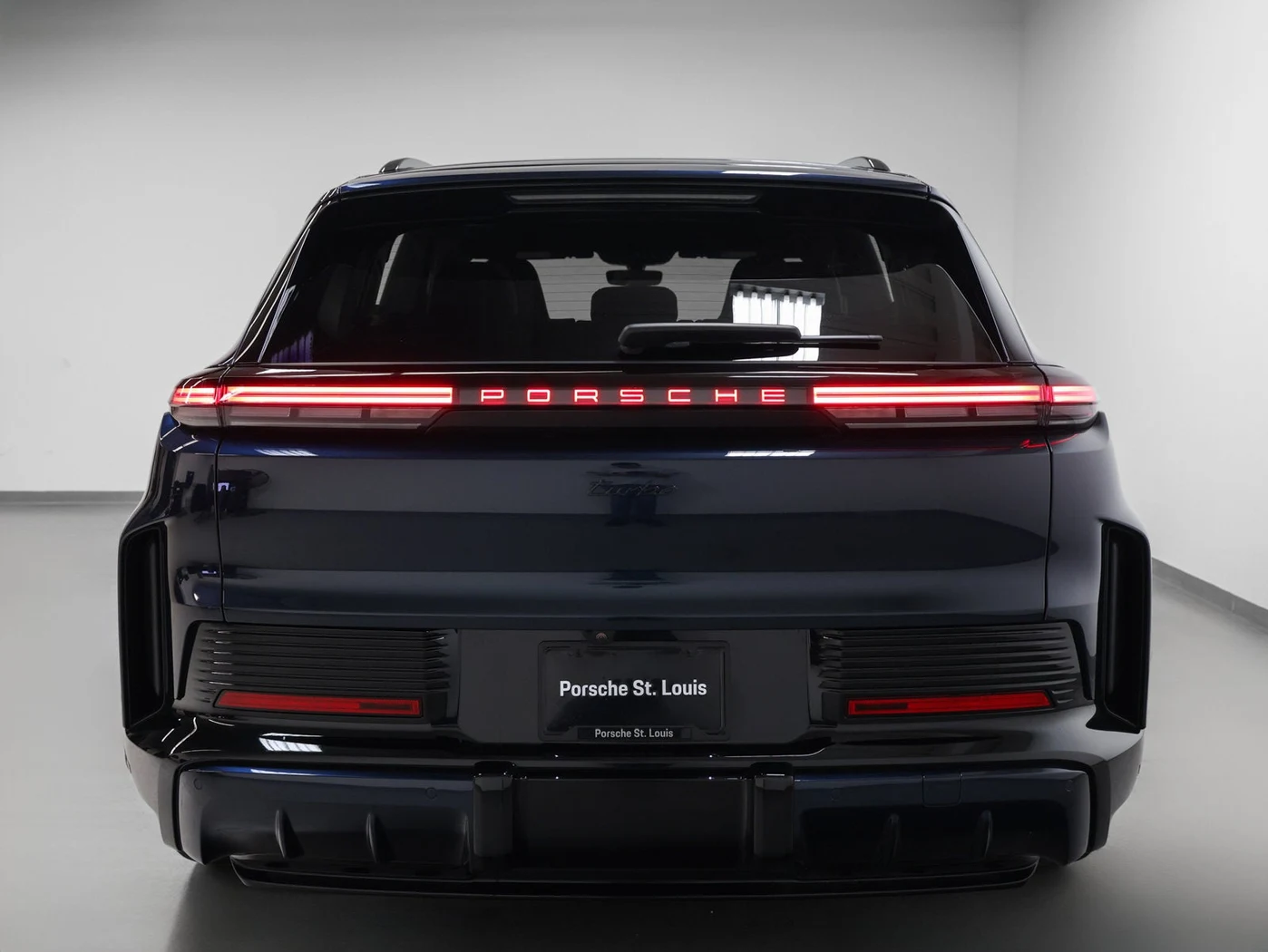 2026 Porsche Cayenne Turbo Electric (E4), 10/30