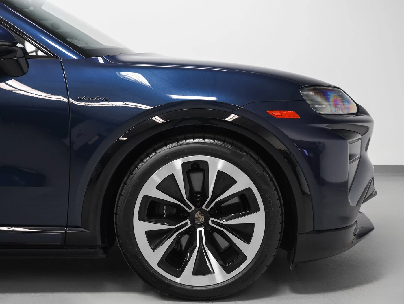 2026 Porsche Cayenne Turbo Electric (E4), 14/30
