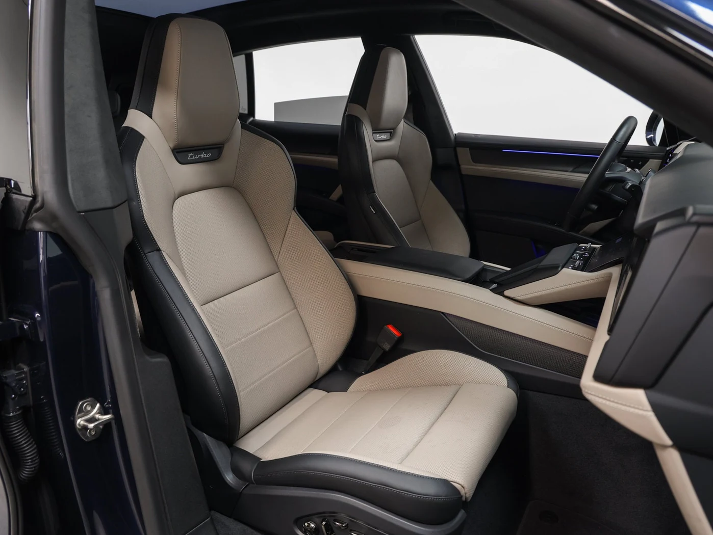2026 Porsche Cayenne Turbo Electric (E4), 24/30