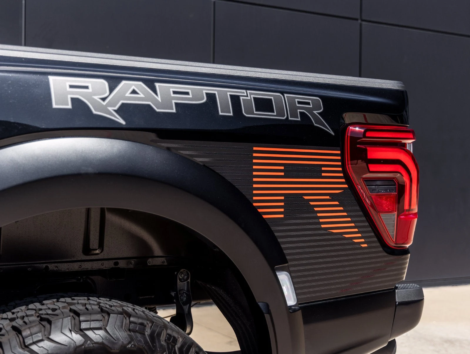 2026 Ford F-150 Raptor R, 16/30