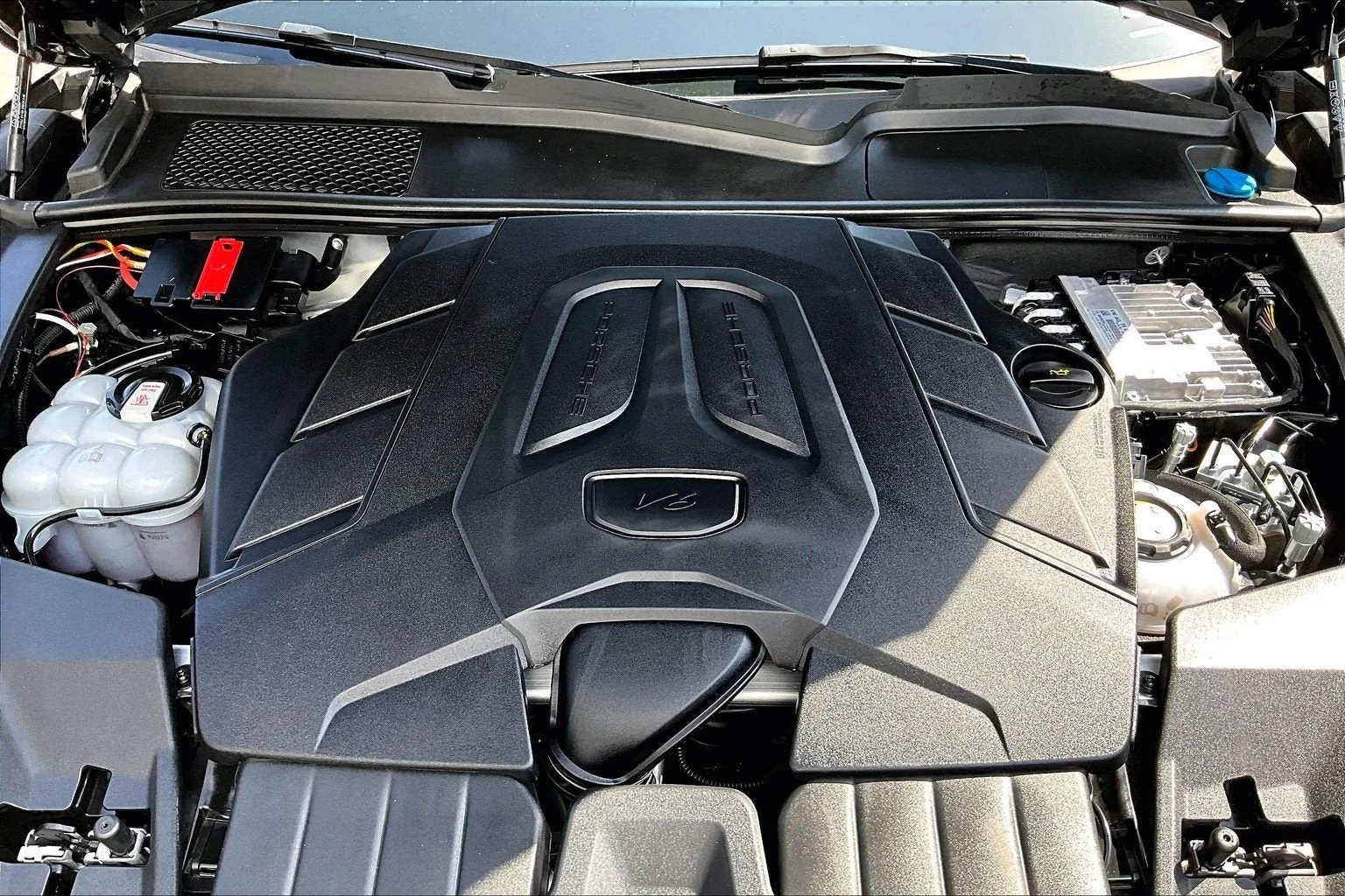 2025 Porsche Cayenne E-Hybrid Coupé (3rd Generation, 2024 update), 10/30