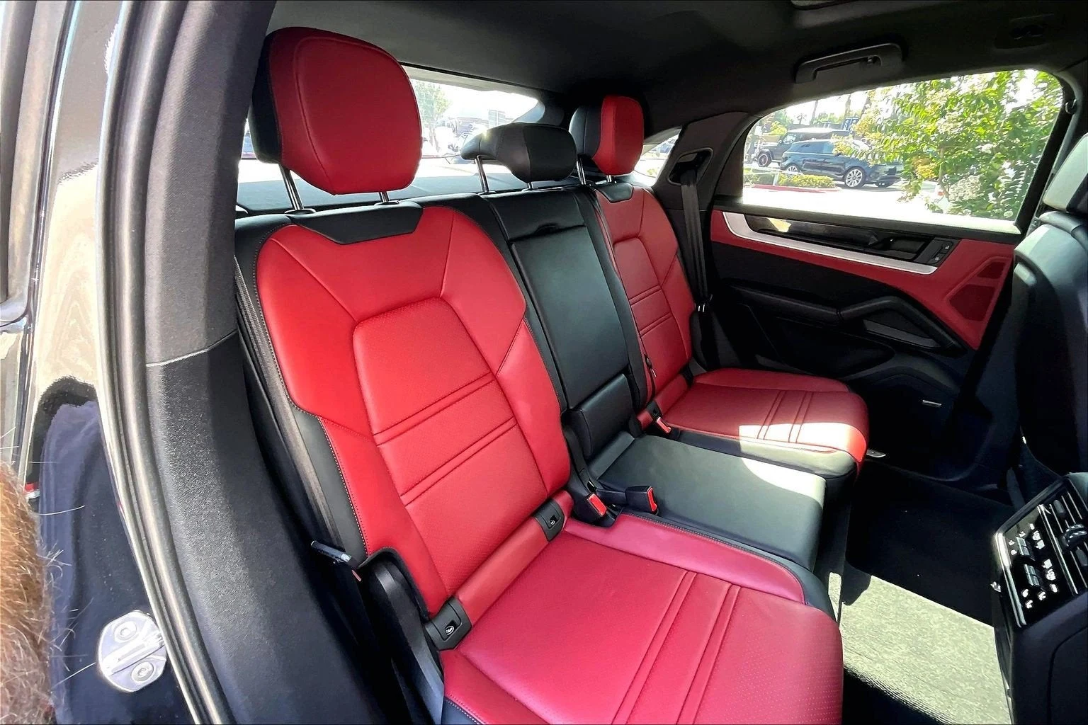 2025 Porsche Cayenne E-Hybrid Coupé (3rd Generation, 2024 update), 27/30