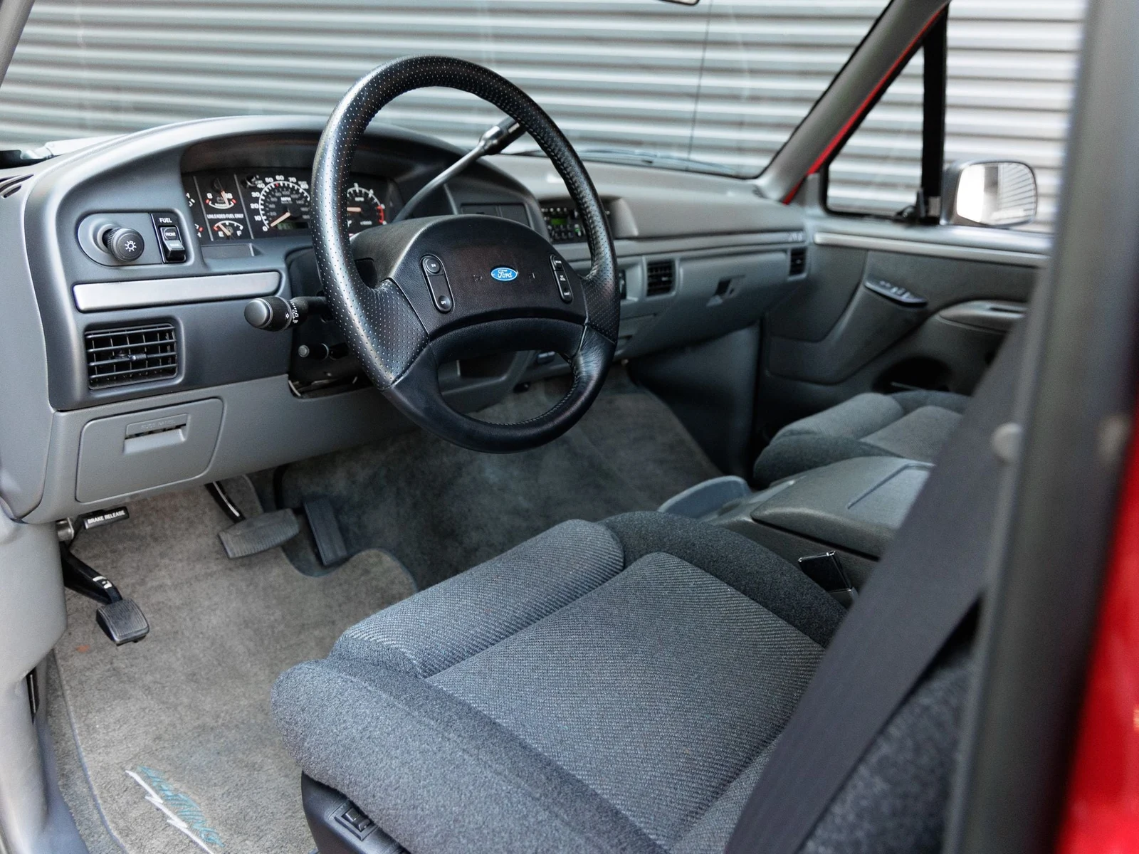 1993 Ford F-150 SVT Lightning (9th Generation), 4/30
