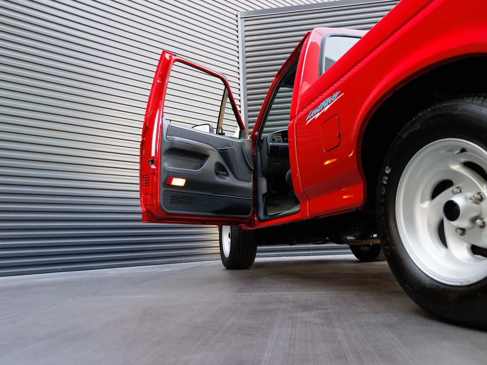 1993 Ford F-150 SVT Lightning (9th Generation), 13/30