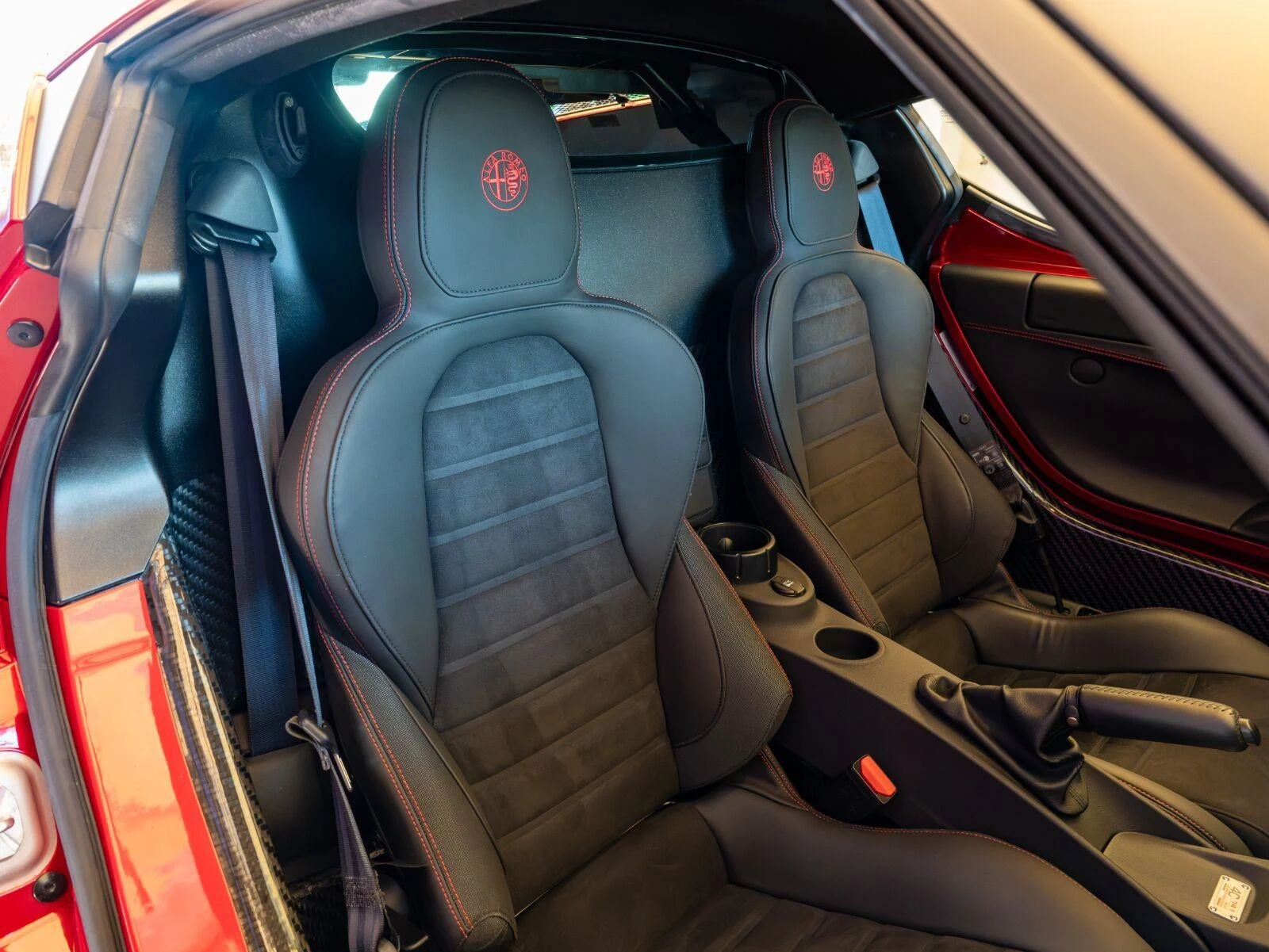 2015 Alfa Romeo 4C Launch Edition, 20/24