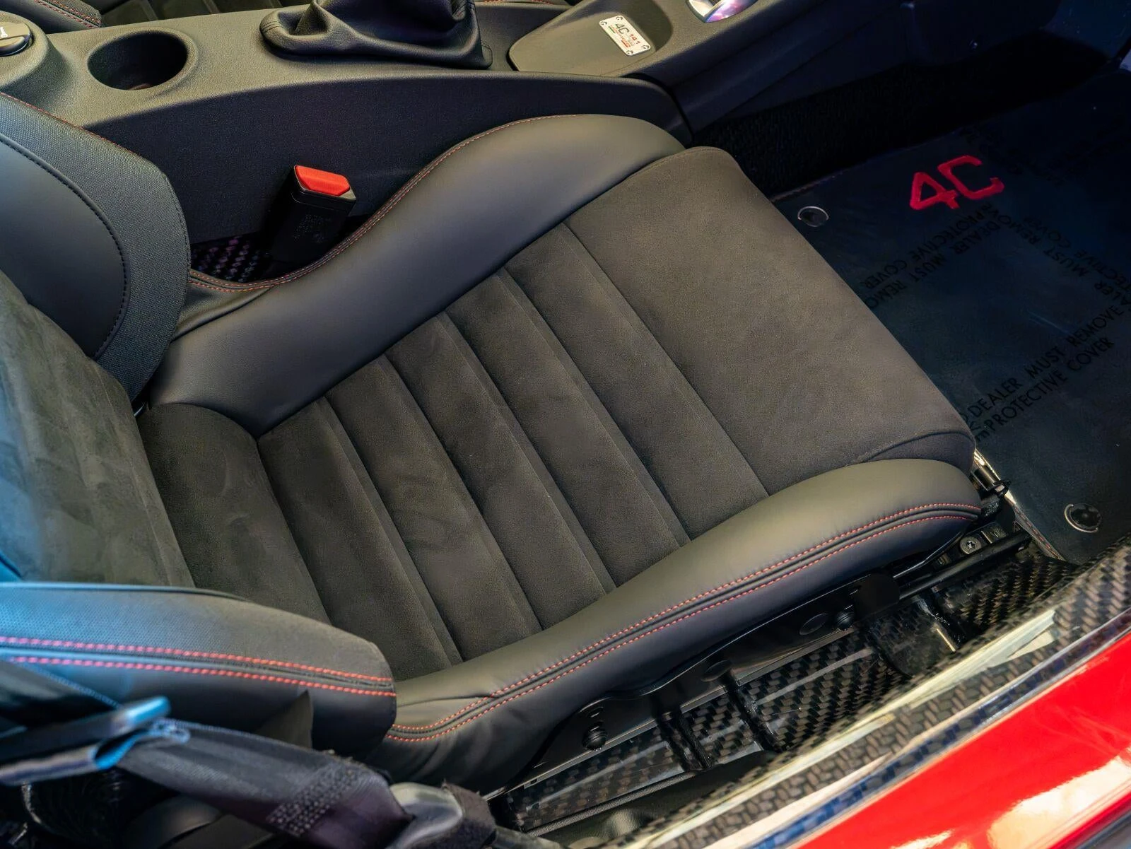 2015 Alfa Romeo 4C Launch Edition, 21/24