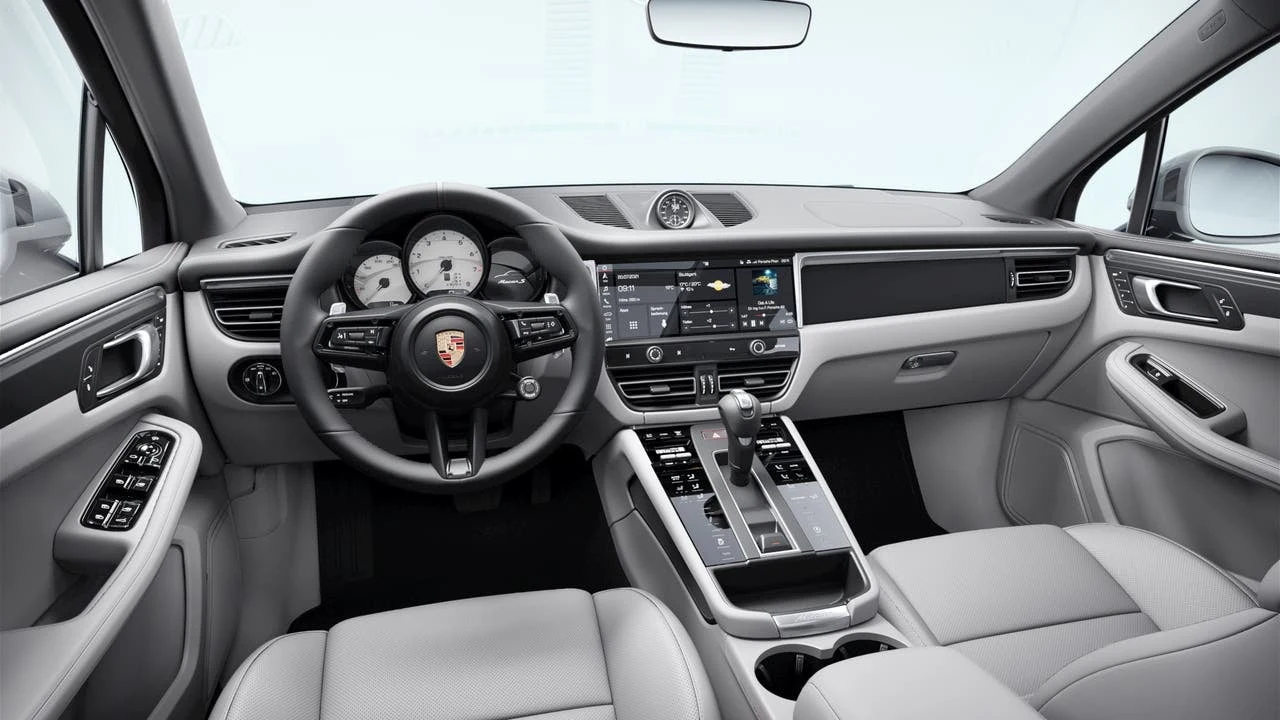 2024 Porsche Macan S, 9/10