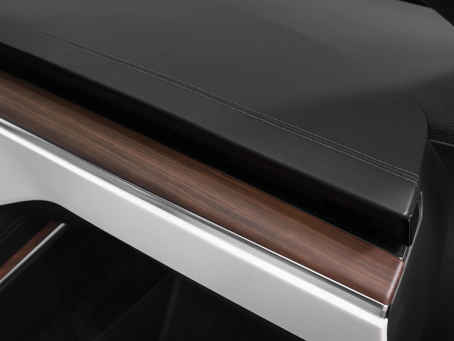 2023 Tesla Model X, 22/30
