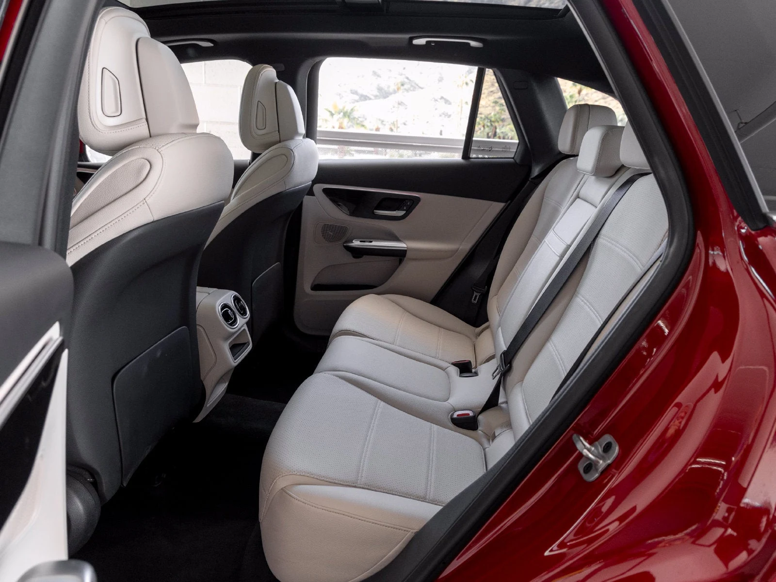 2026 Mercedes-Benz GLC 300 (X254), 21/30