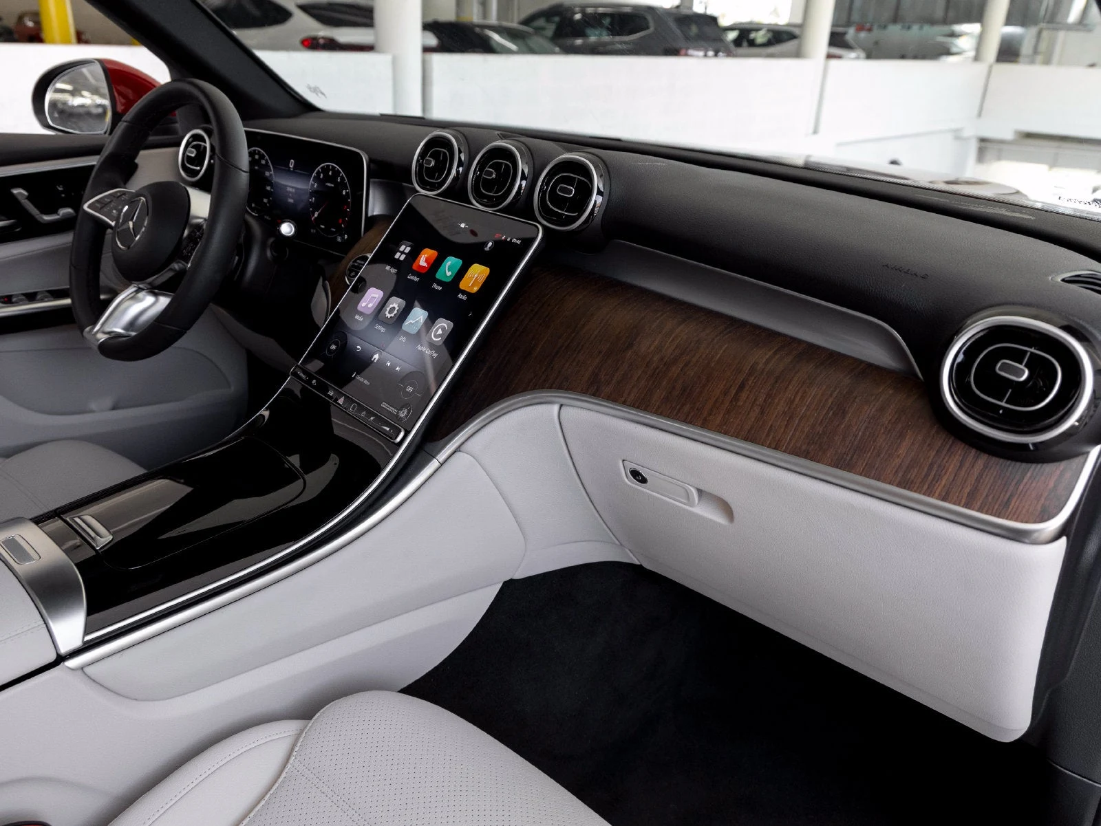2026 Mercedes-Benz GLC 300 (X254), 29/30