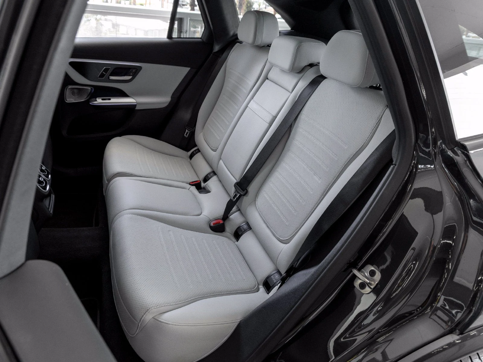 2026 Mercedes-Benz GLC 300 (X254), 21/30