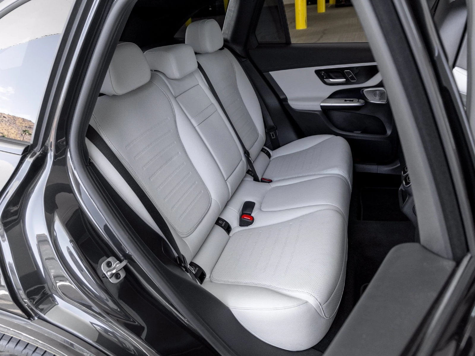 2026 Mercedes-Benz GLC 300 (X254), 25/30