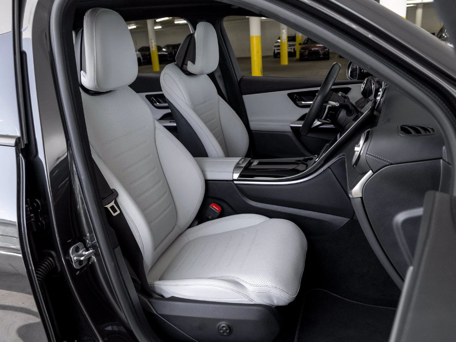 2026 Mercedes-Benz GLC 300 (X254), 28/30