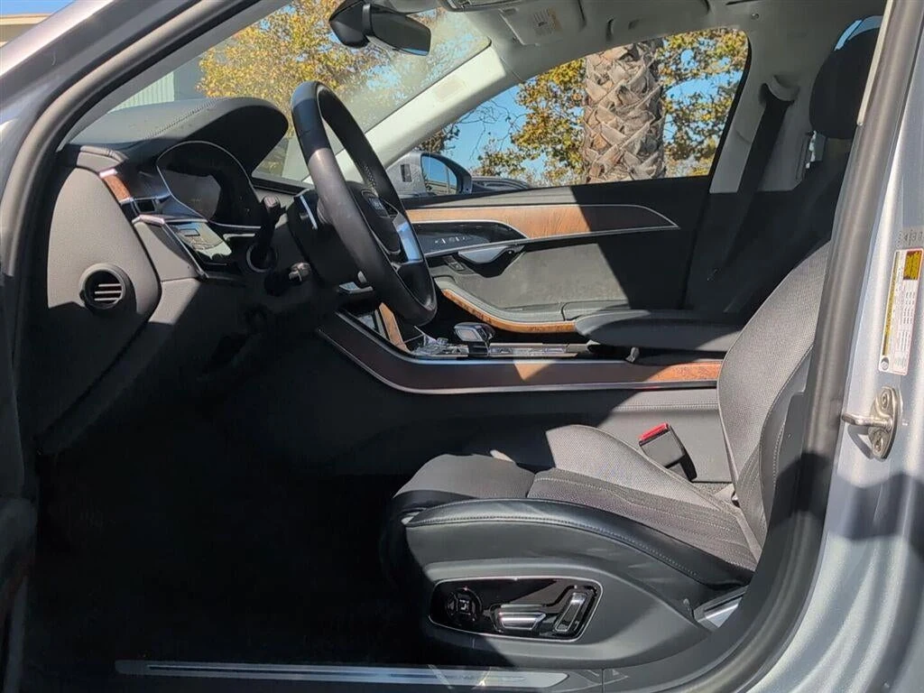 2020 Audi A8 L 60 quattro (D5), 13/16