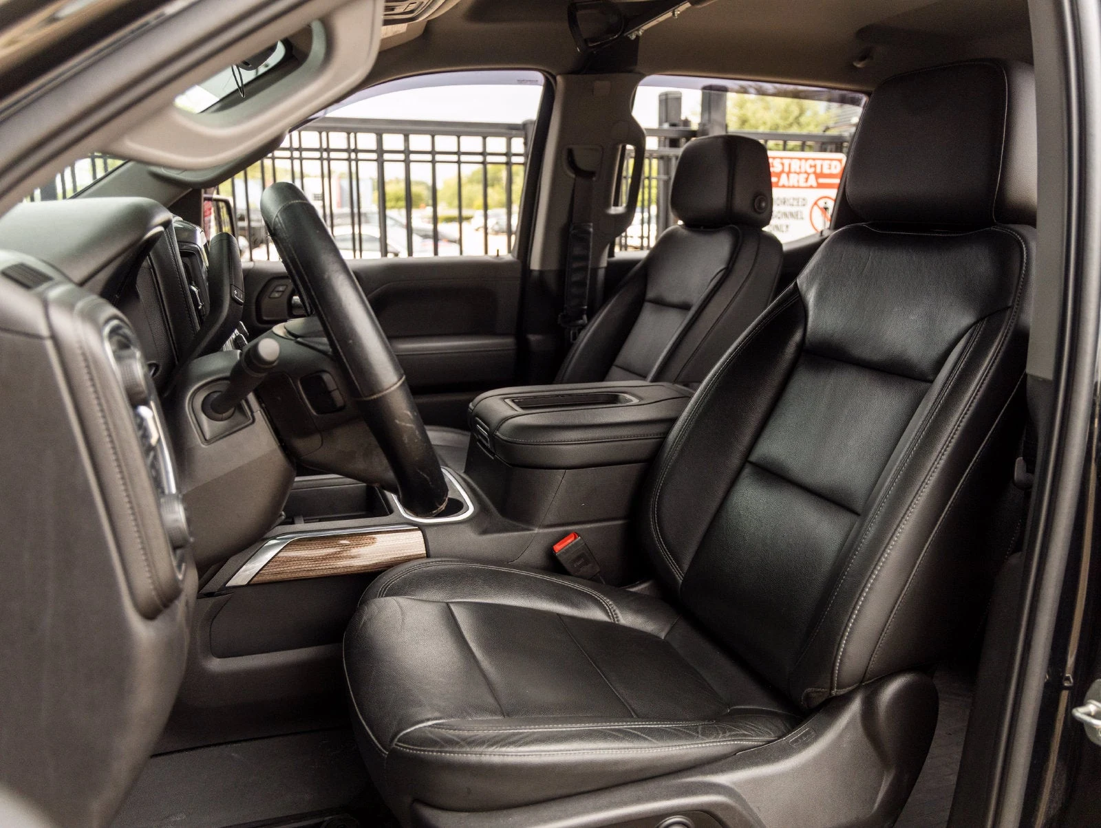 2020 Chevrolet Silverado 1500, 23/30