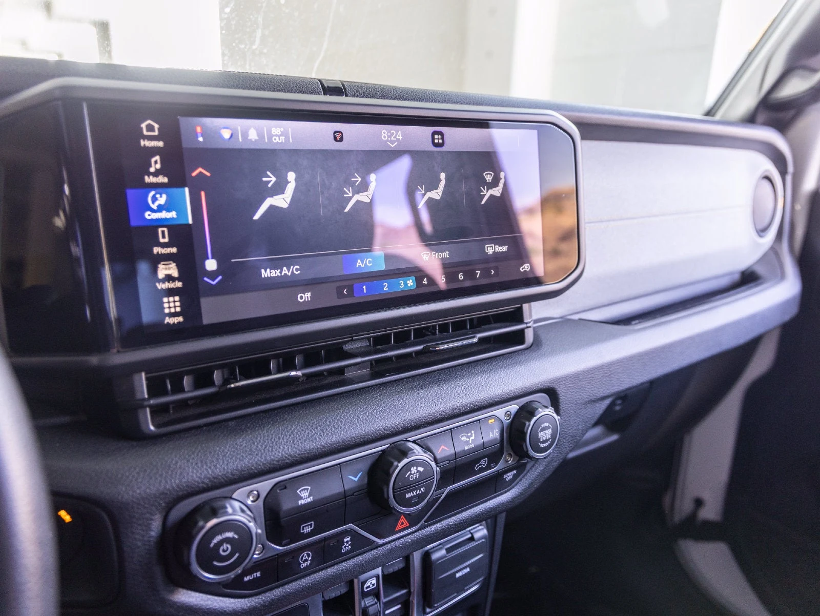 2025 Jeep Wrangler Sport, 21/30