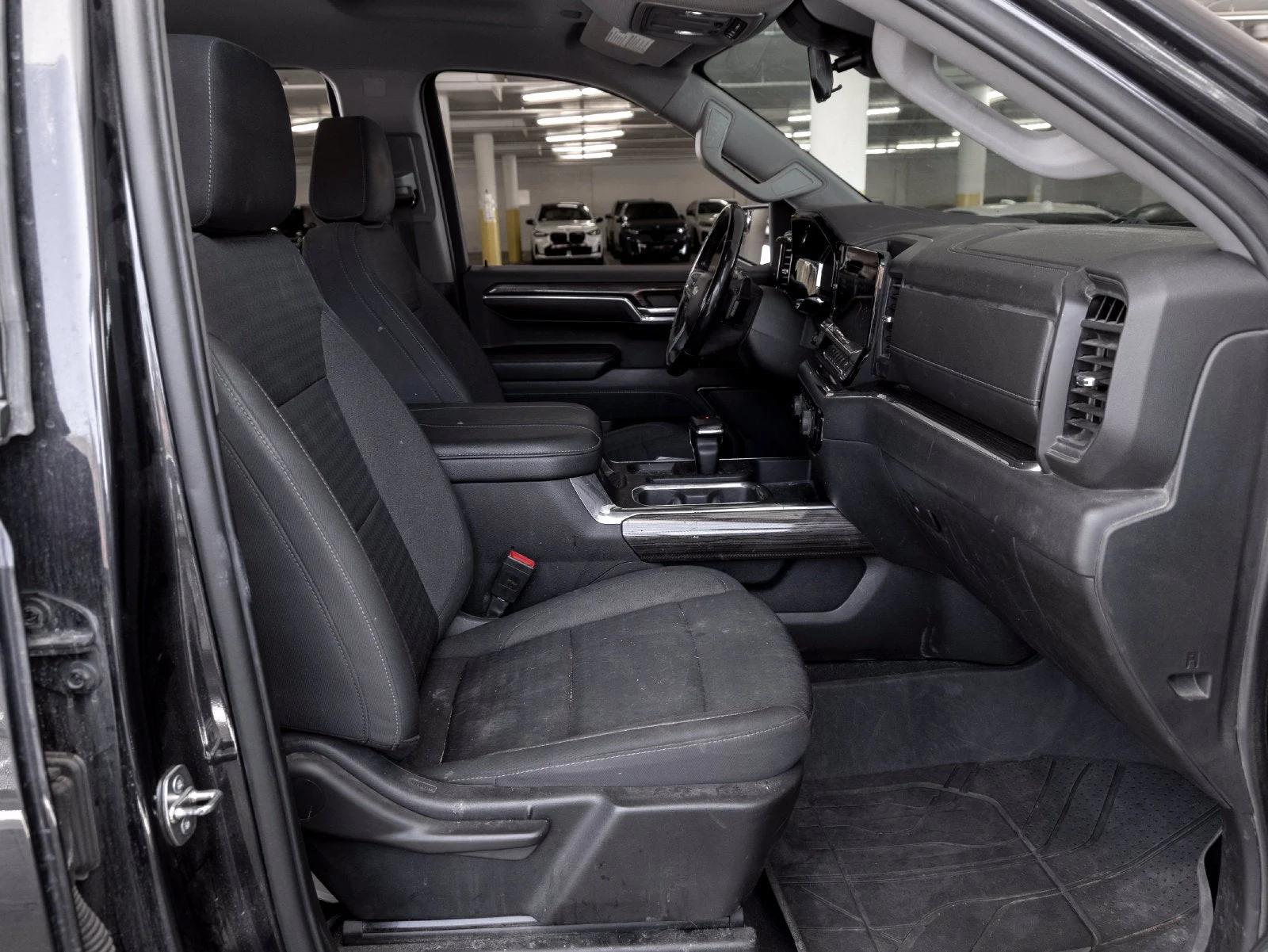 2023 Chevrolet Silverado 1500, 27/30
