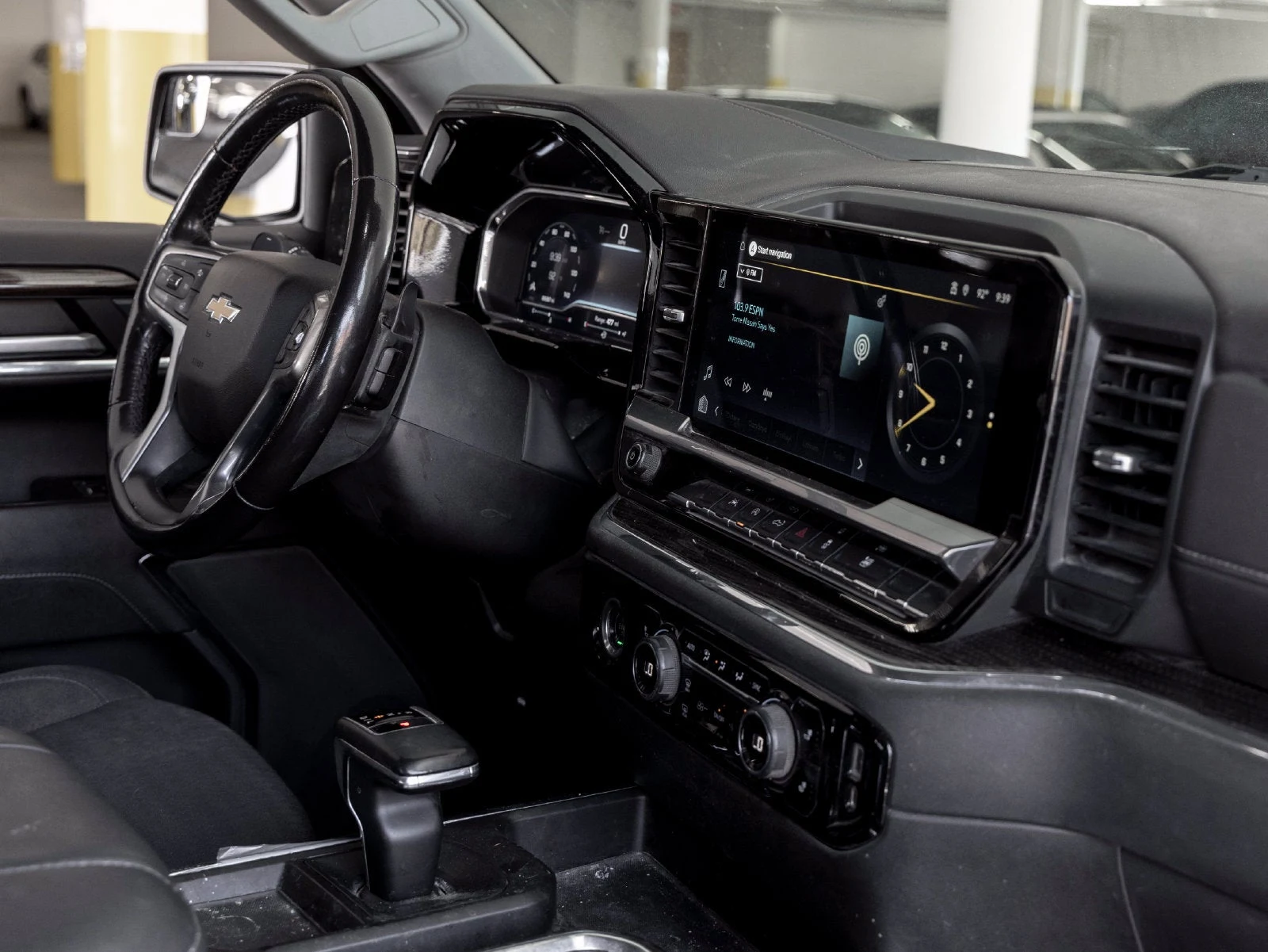 2023 Chevrolet Silverado 1500, 28/30