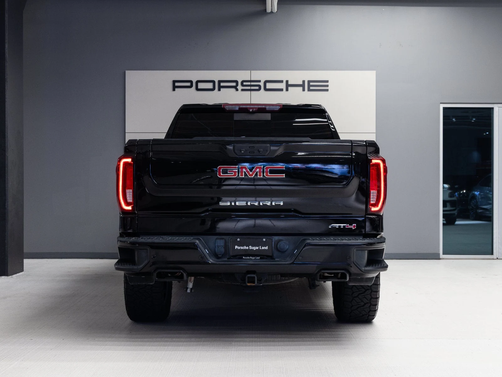 2022 GMC Sierra 1500 AT4, 6/30