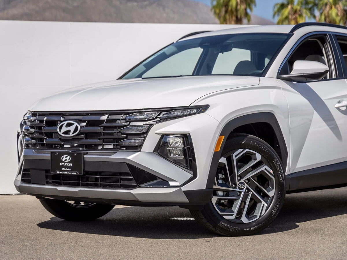 2026 Hyundai Tucson SEL Plus (2025 update), 2/24