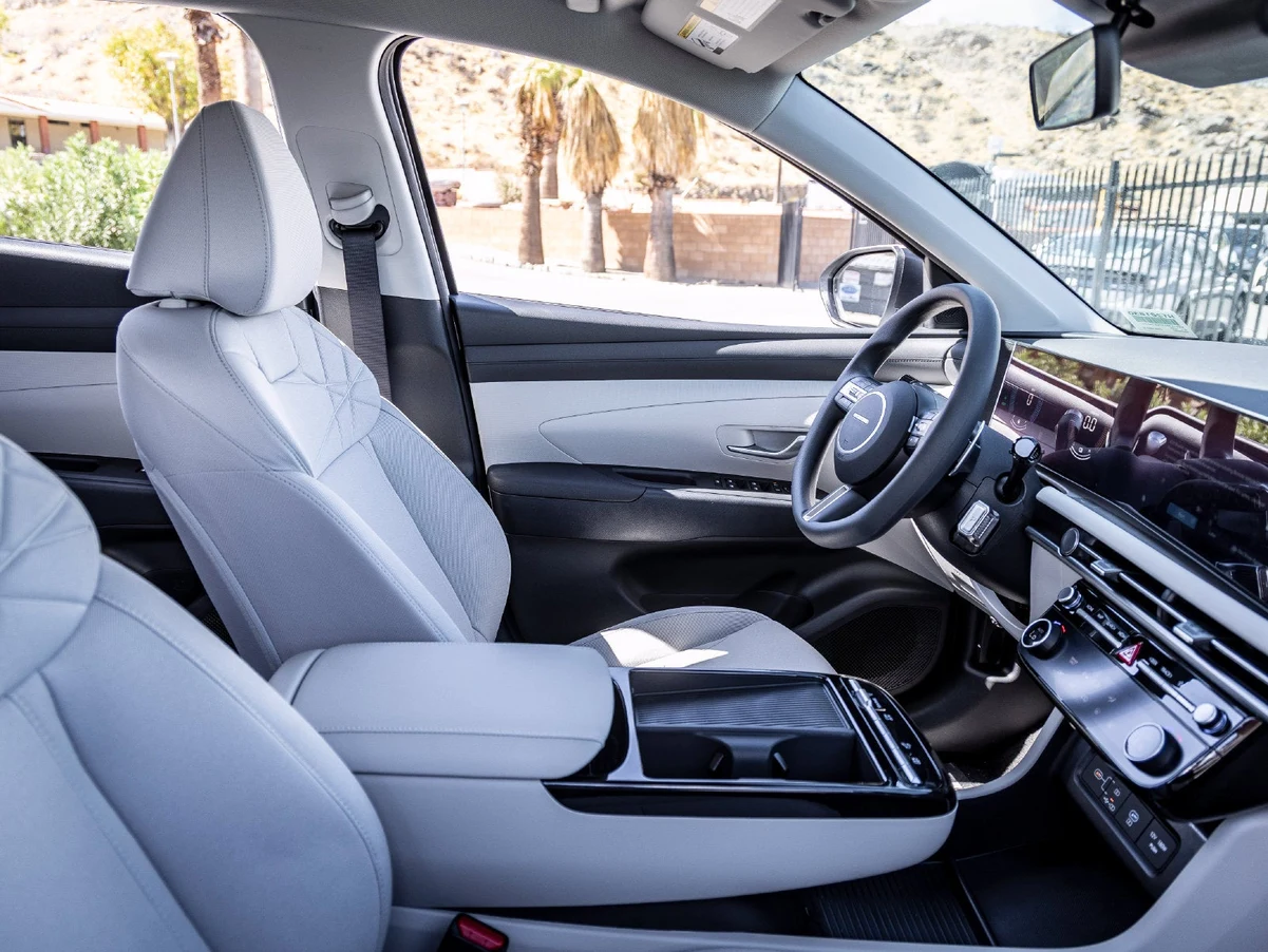 2026 Hyundai Tucson SEL Plus (2025 update), 23/24