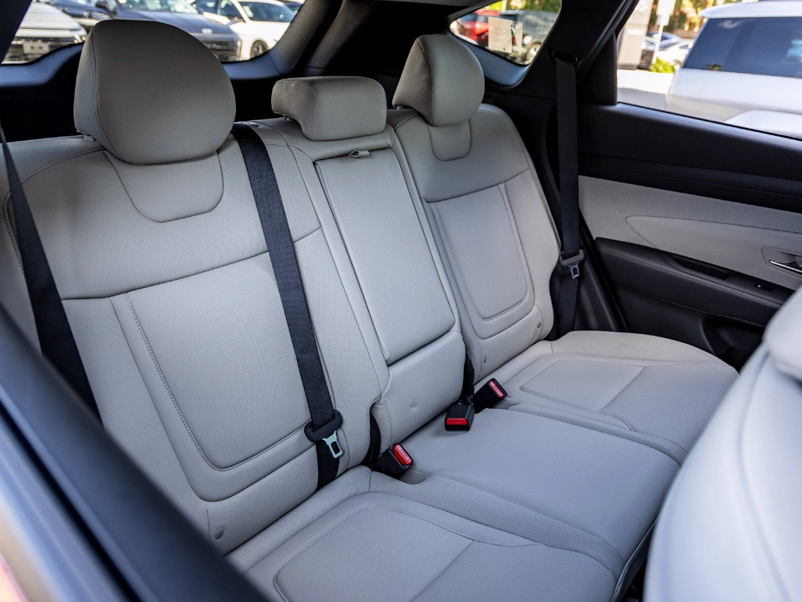 2026 Hyundai Tucson SEL Premium (2025 update), 29/30