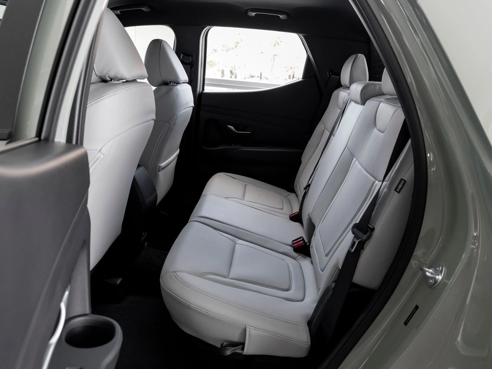 2027 Hyundai Santa Cruz SE, 20/30