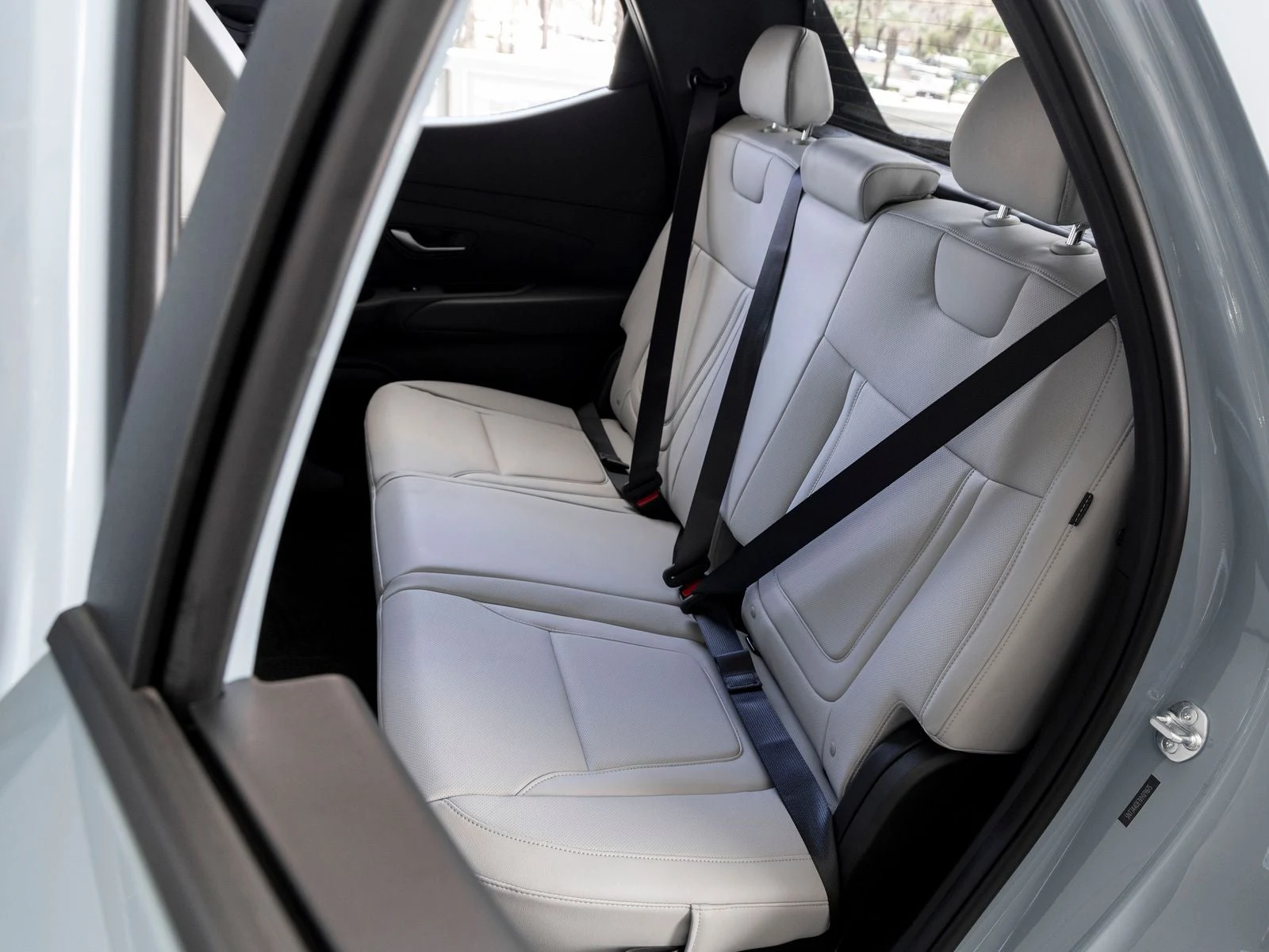 2027 Hyundai Santa Cruz SE, 19/30