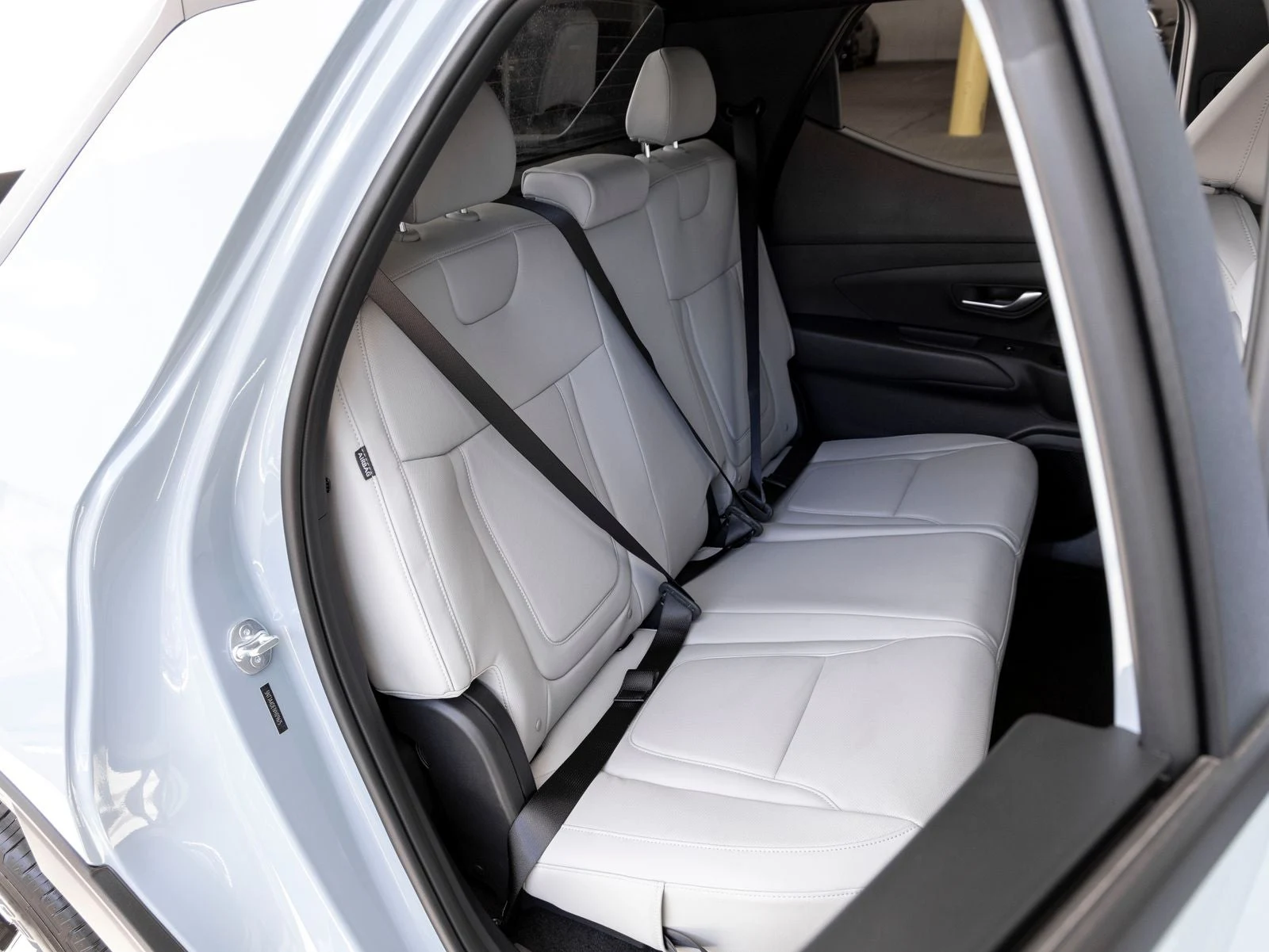 2027 Hyundai Santa Cruz SE, 23/30