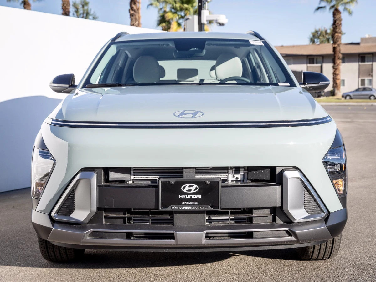 2027 Hyundai Kona SEL Premium (SX2), 4/30