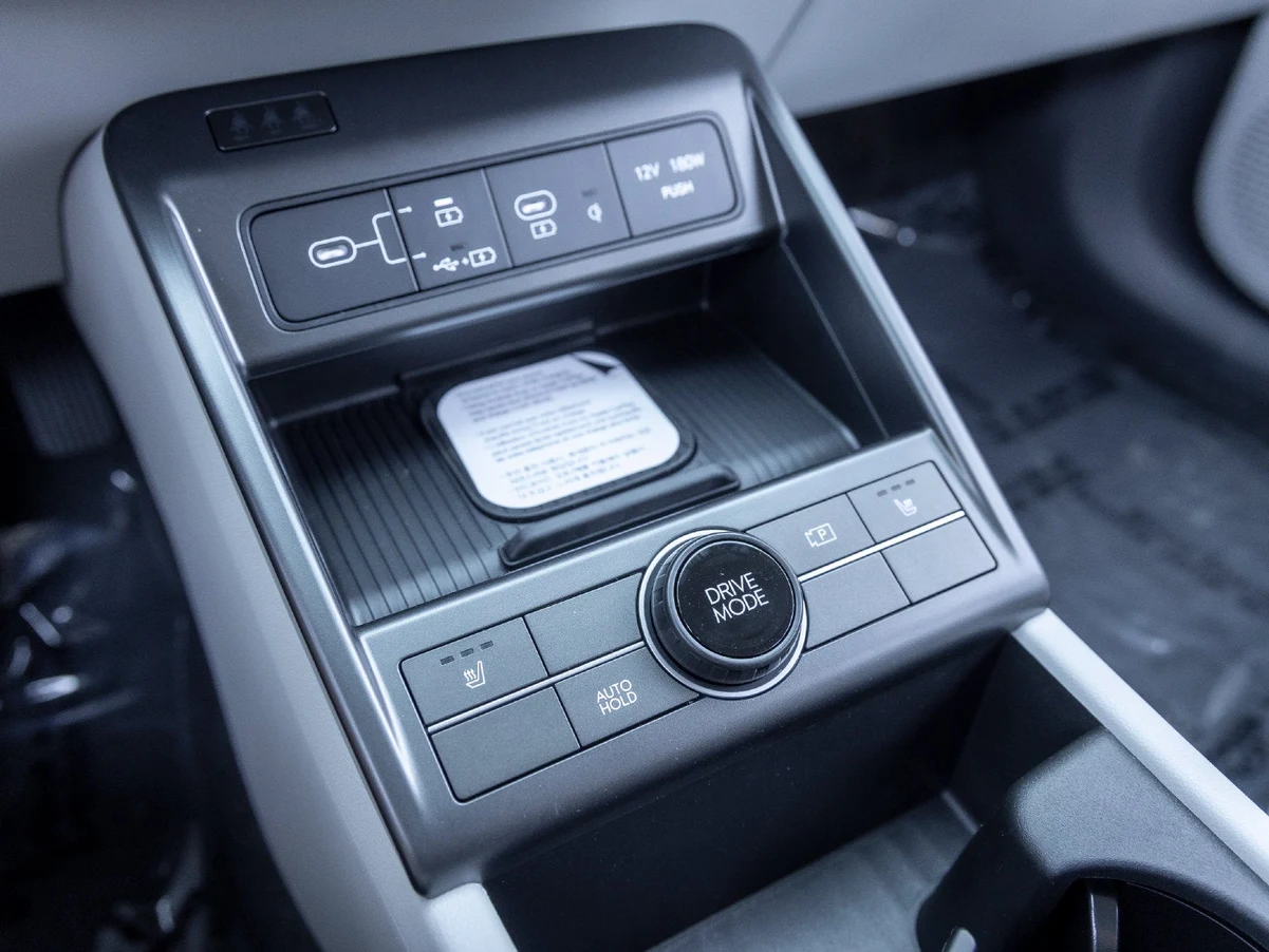 2027 Hyundai Kona SEL Premium (SX2), 19/30