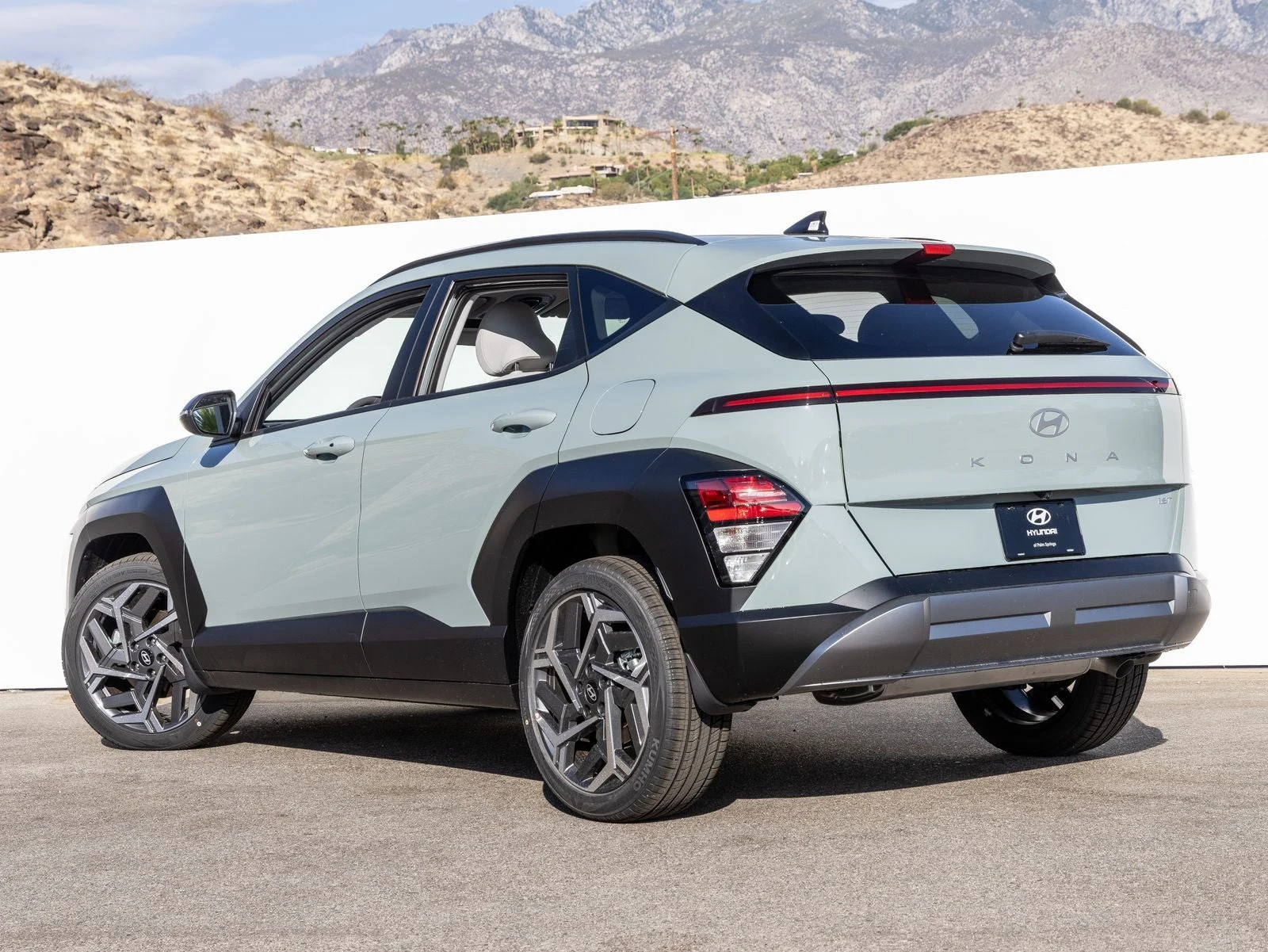 2026 Hyundai Kona SEL Premium (SX2), 7/30