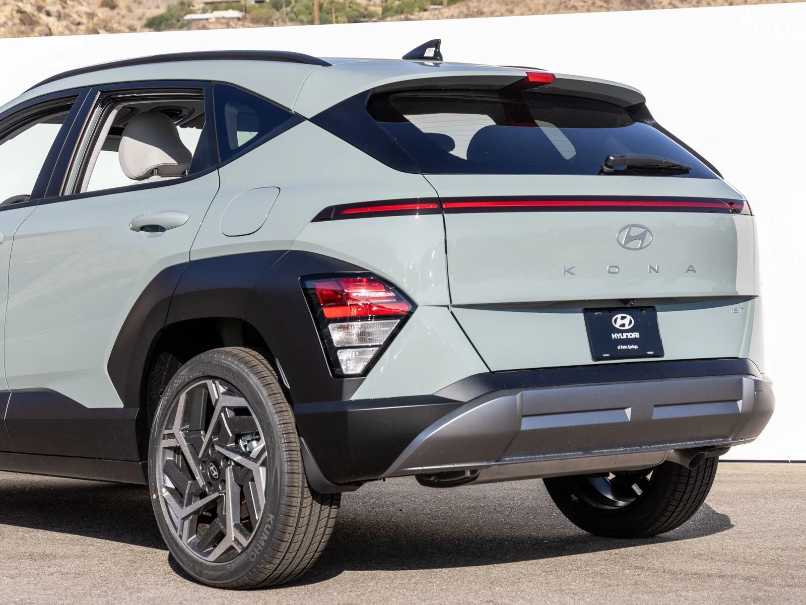 2026 Hyundai Kona SEL Premium (SX2), 8/30
