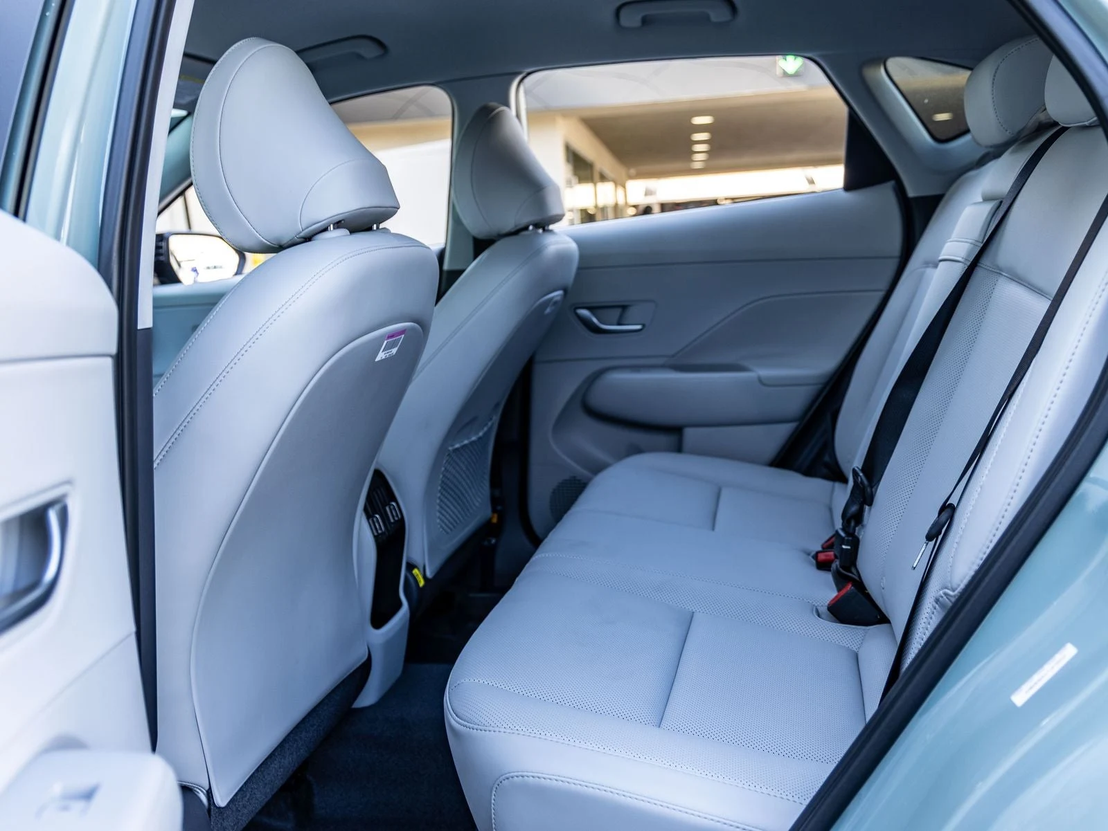 2026 Hyundai Kona SEL Premium (SX2), 25/30