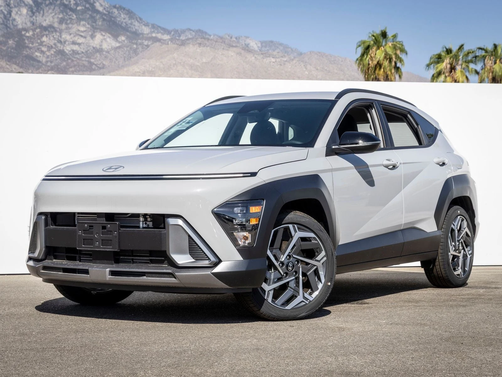 Hyundai Kona SEL Premium (SX2) | Indigo Auto Group