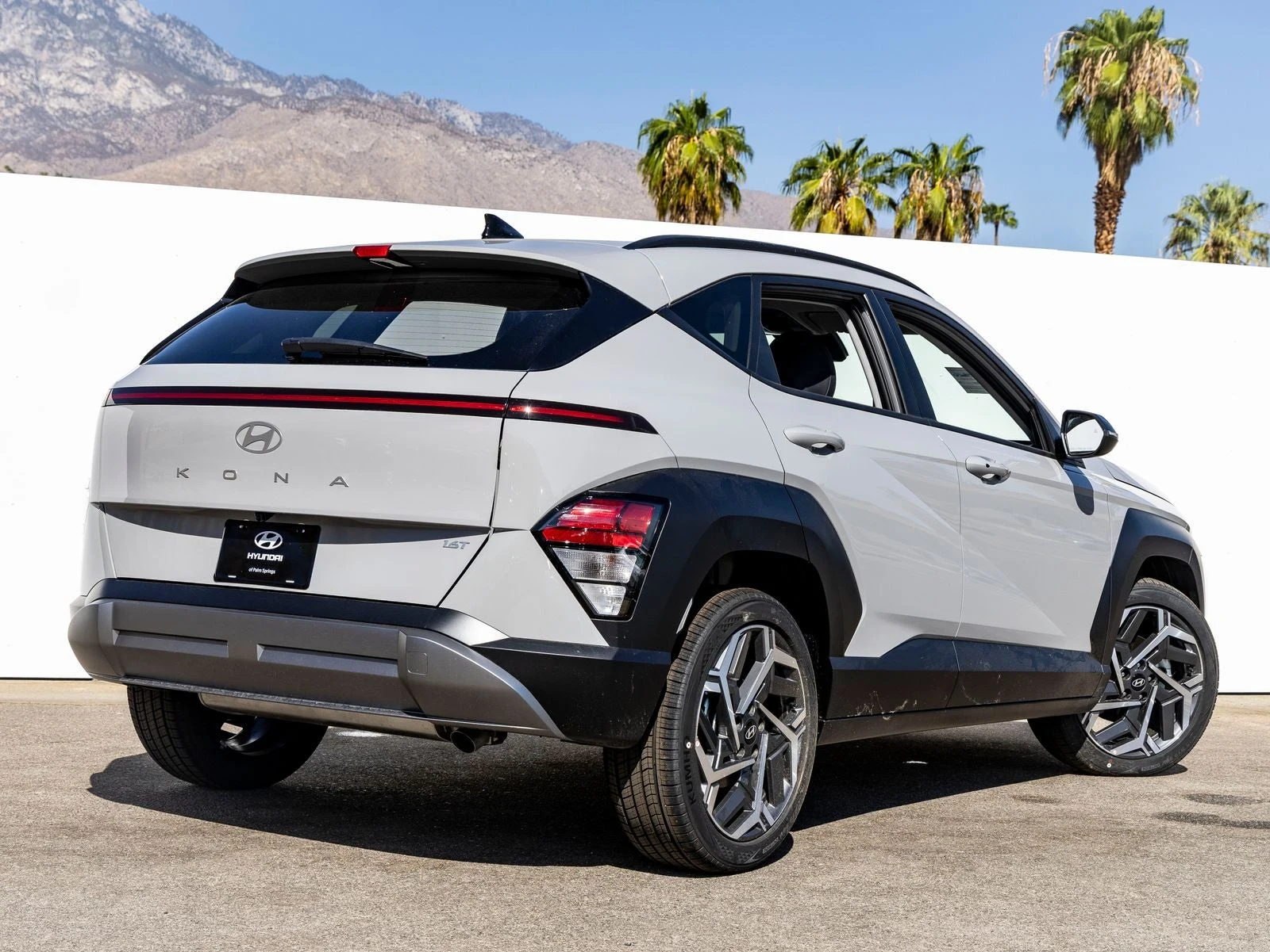 2026 Hyundai Kona SEL Premium (SX2), 13/30