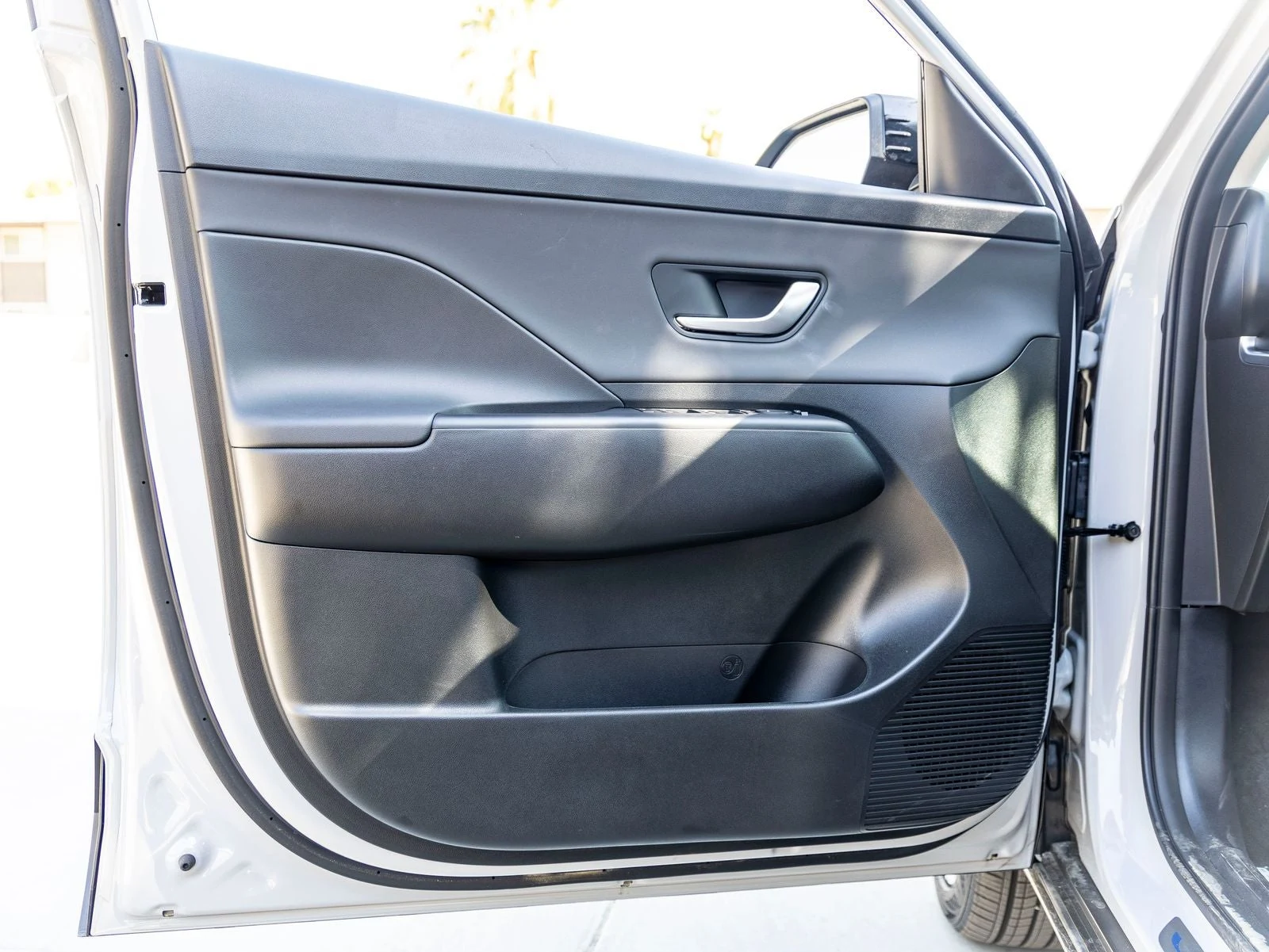 2026 Hyundai Kona SEL Premium (SX2), 15/30