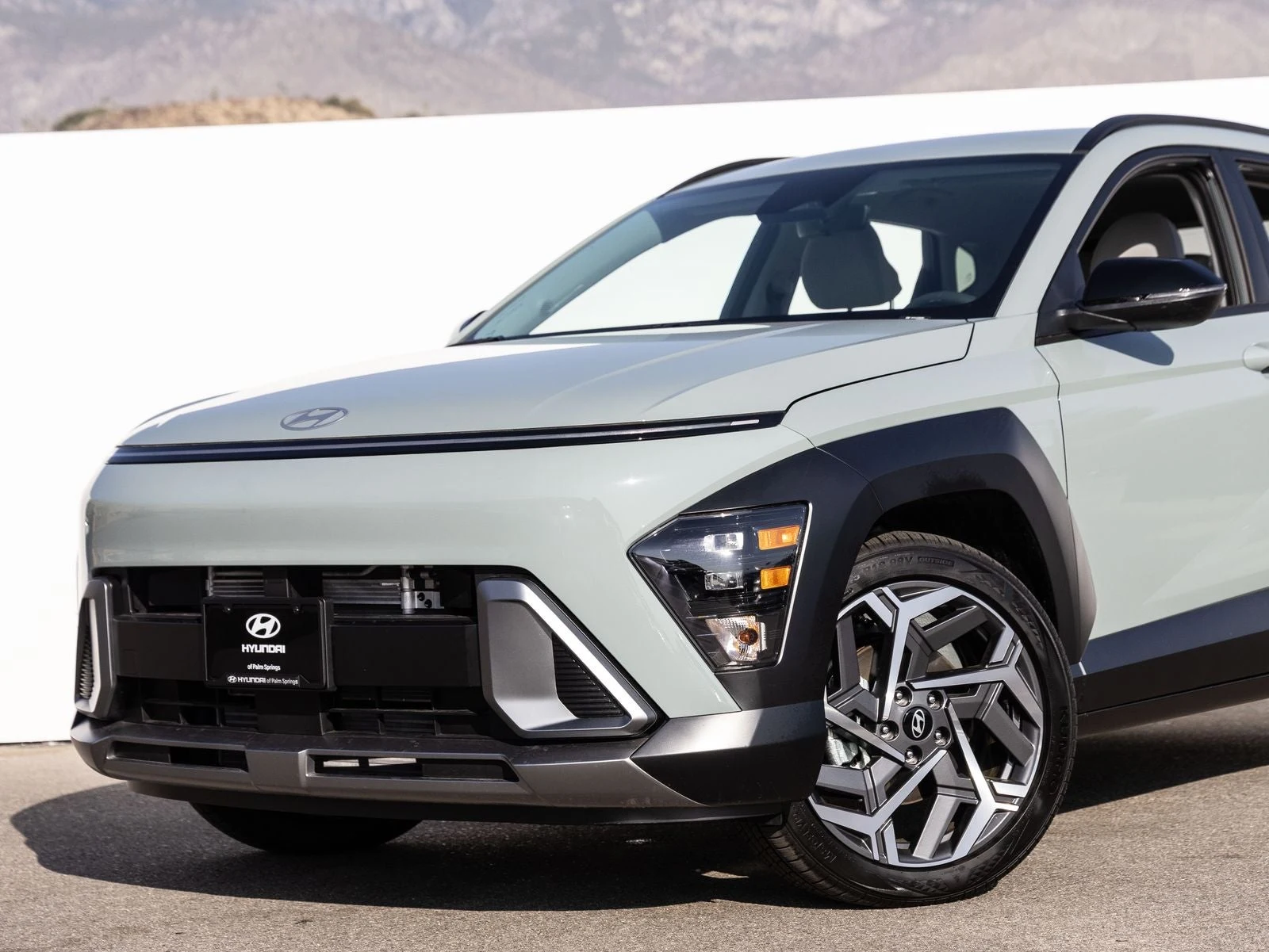 2026 Hyundai Kona SEL Premium (SX2), 2/30