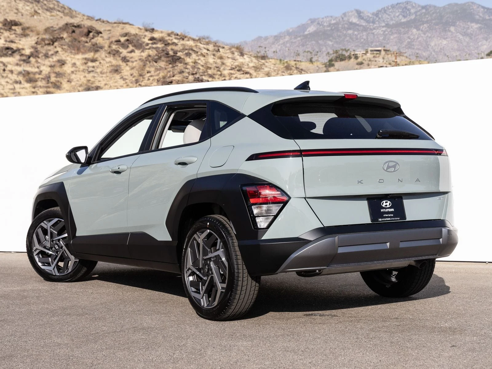 2026 Hyundai Kona SEL Premium (SX2), 8/30