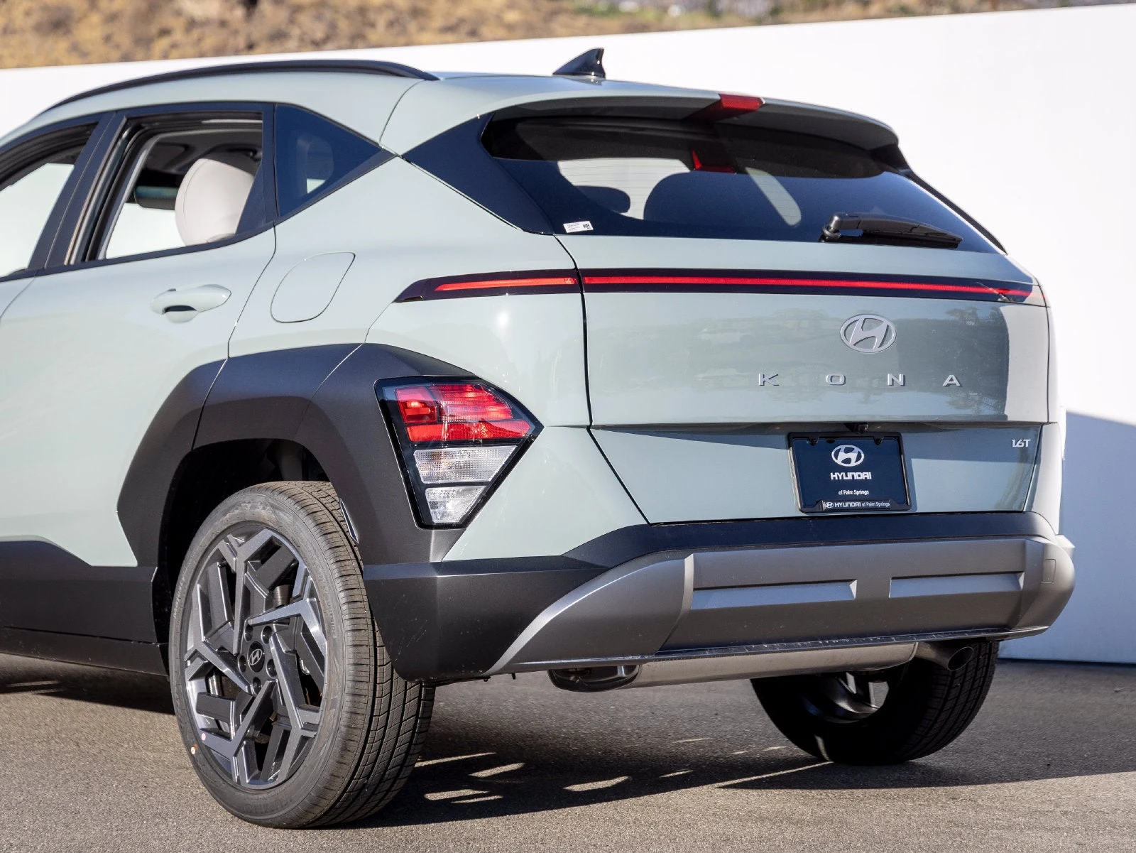 2027 Hyundai Kona SEL Premium (SX2), 8/30