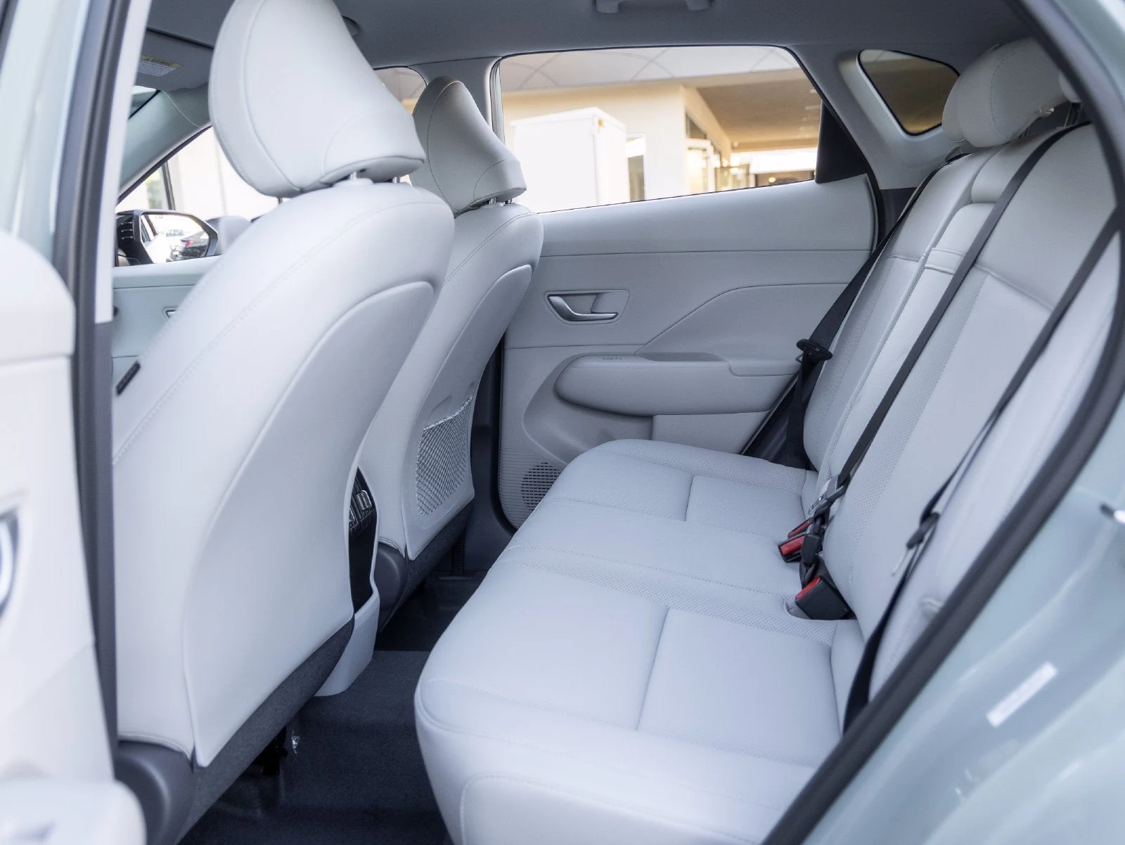 2027 Hyundai Kona SEL Premium (SX2), 22/30