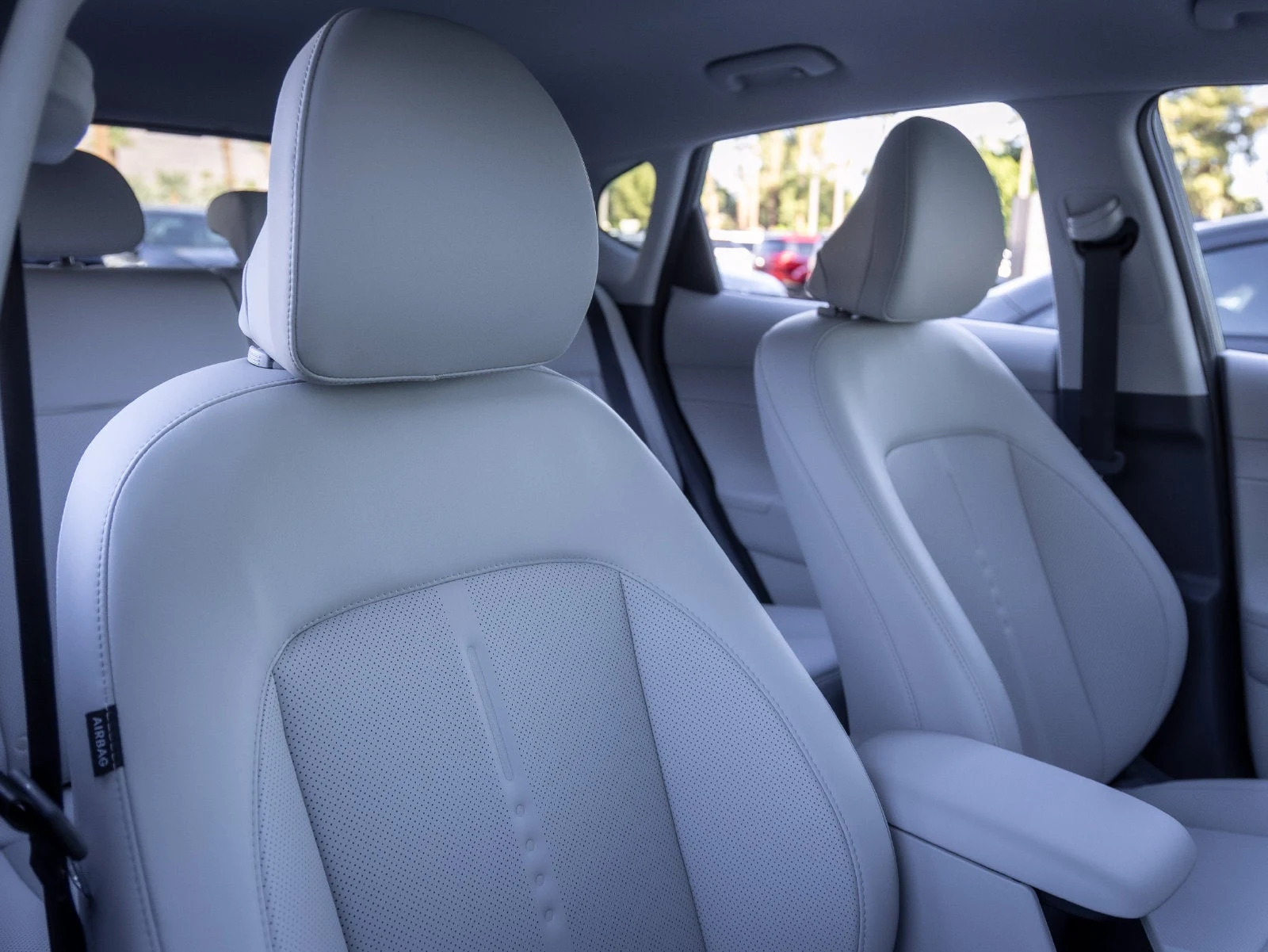 2027 Hyundai Kona SEL Premium (SX2), 26/30