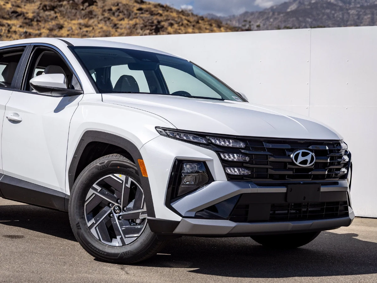 2026 Hyundai Tucson Hybrid SE (2025 Update), 6/24